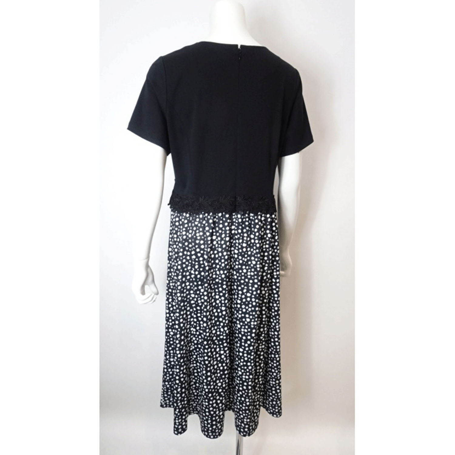 【4月初旬入荷予定】Super Beauty ウェストレース使い水玉切替ワンピース - 画像9