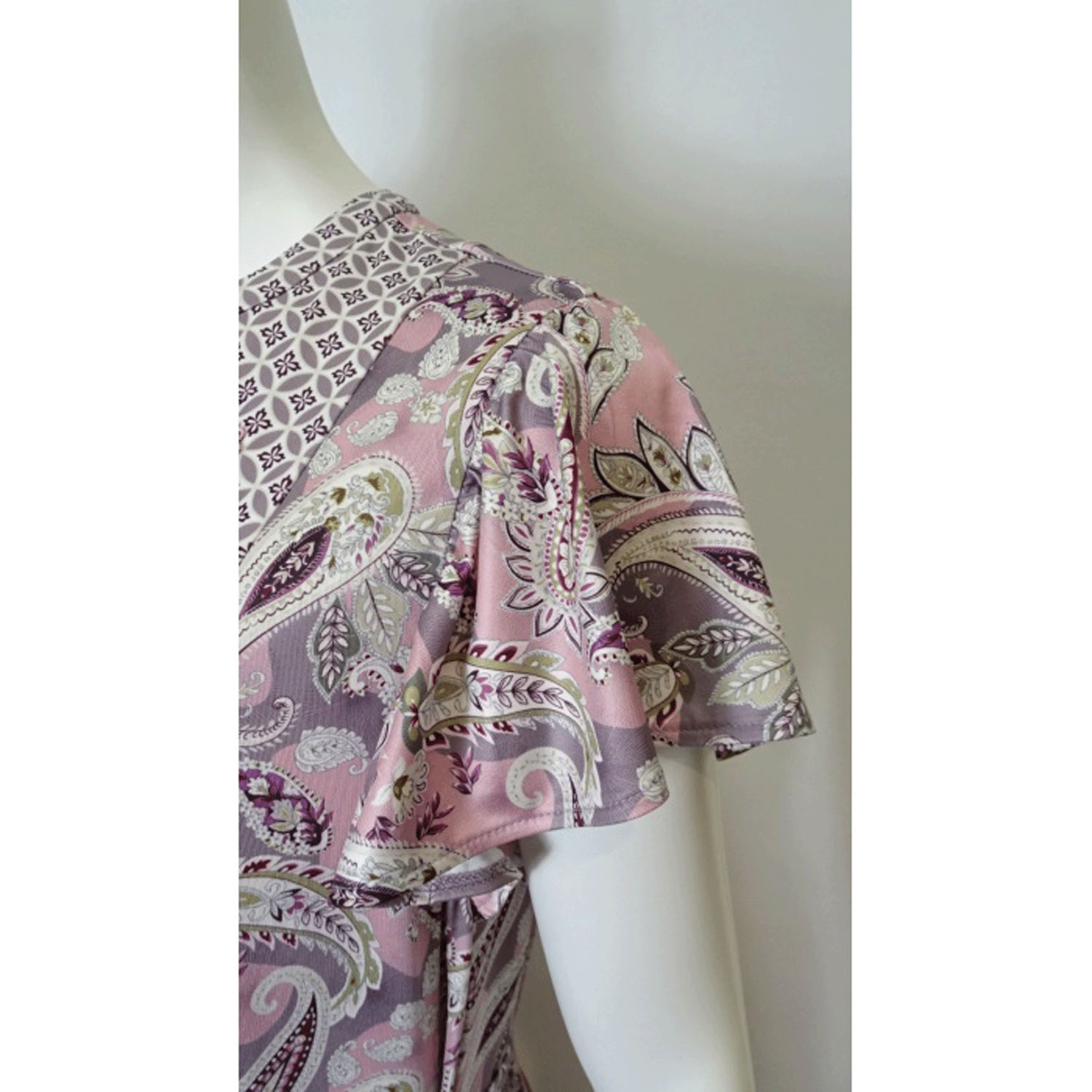 【LIVE ARCHIVE】Super Beauty 胸元レース×スリット入りペイズリー柄切替ワンピース - 画像17