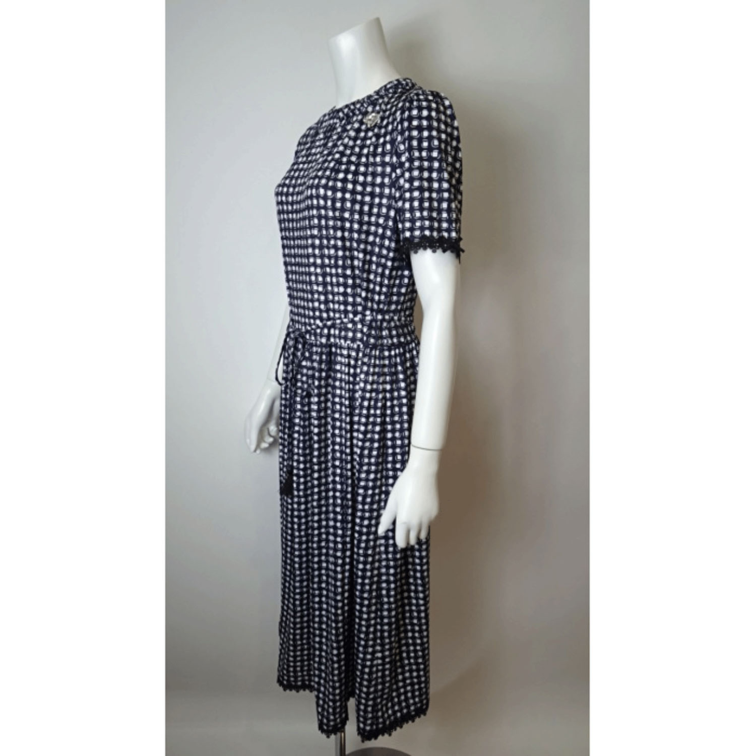 Super Beauty 衿ギャザーデザインドット系プリント半袖ワンピース - 画像6