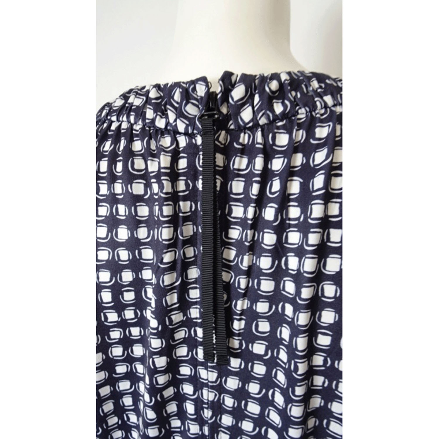 Super Beauty 衿ギャザーデザインドット系プリント半袖ワンピース - 画像9