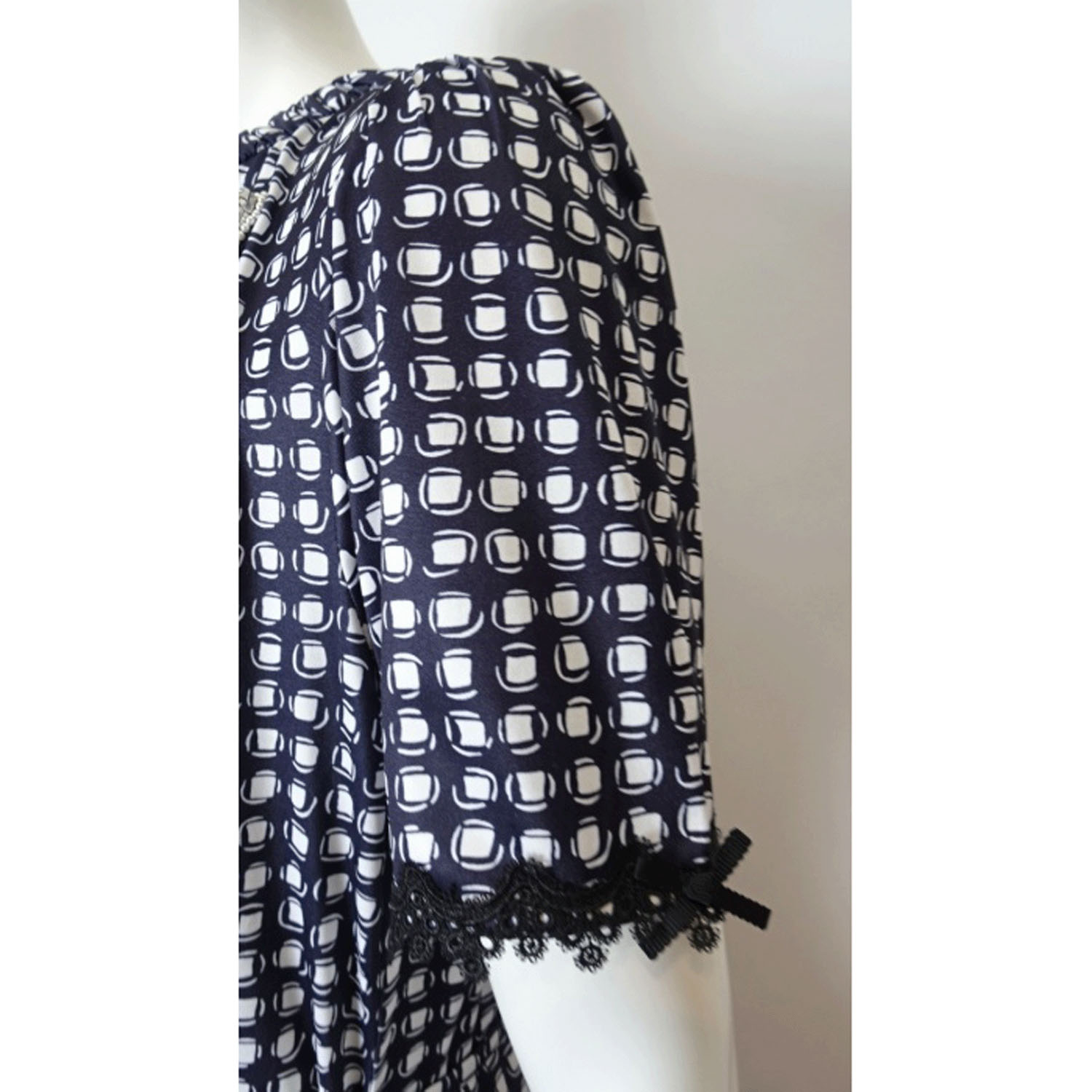 Super Beauty 衿ギャザーデザインドット系プリント半袖ワンピース - 画像10