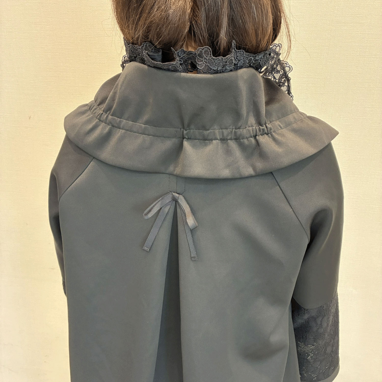 【Insta Live】Super Beauty 袖フレアデザインジップアップジャケット - 画像5