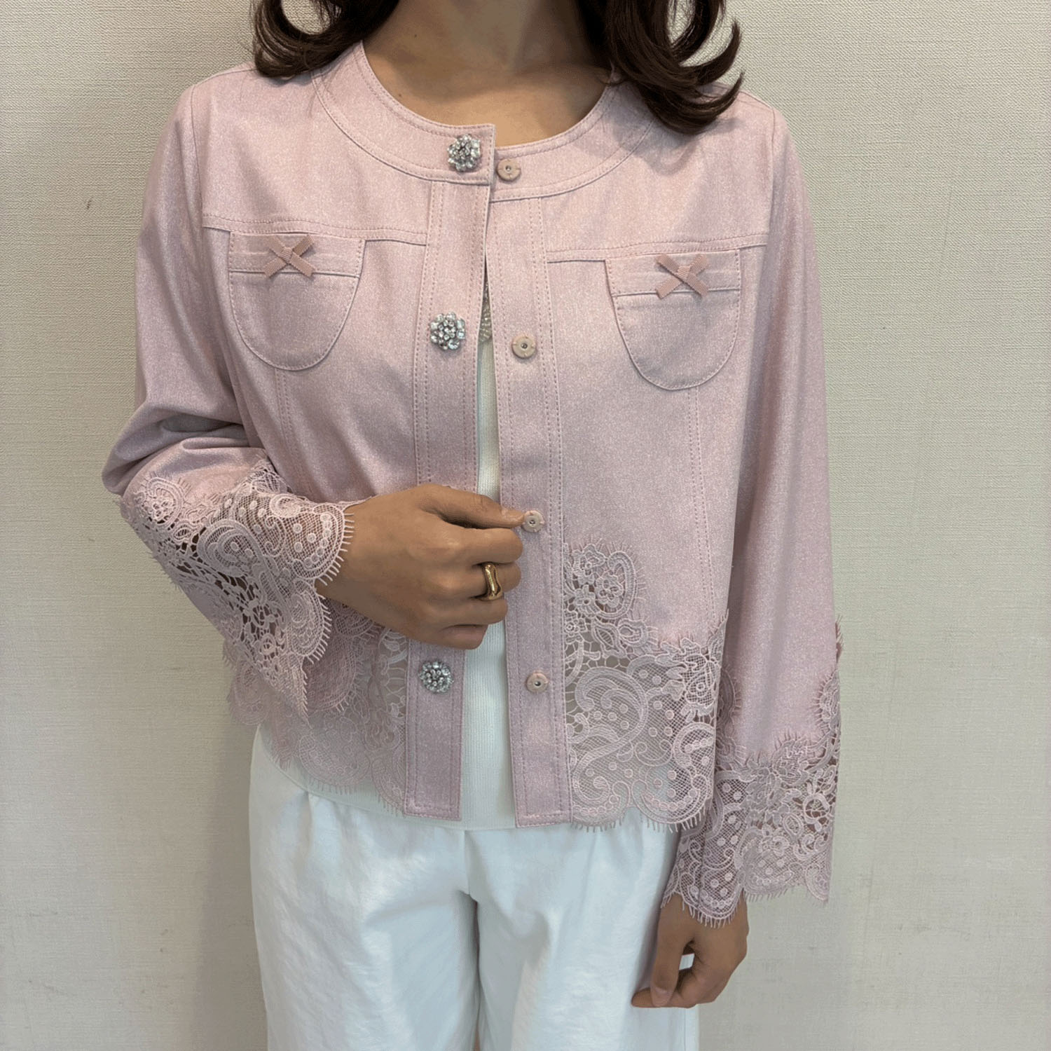 【2月下旬入荷予定】Super Beauty 裾レース切替転写素材ノーカラージャケット - 画像11