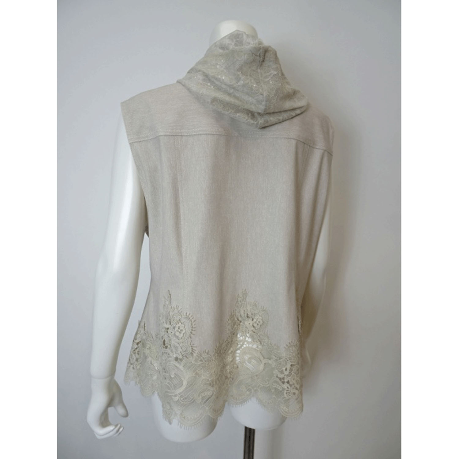 【2月下旬入荷予定】Super Beauty 裾レース切替転写素材フード着脱式ベスト - 画像12