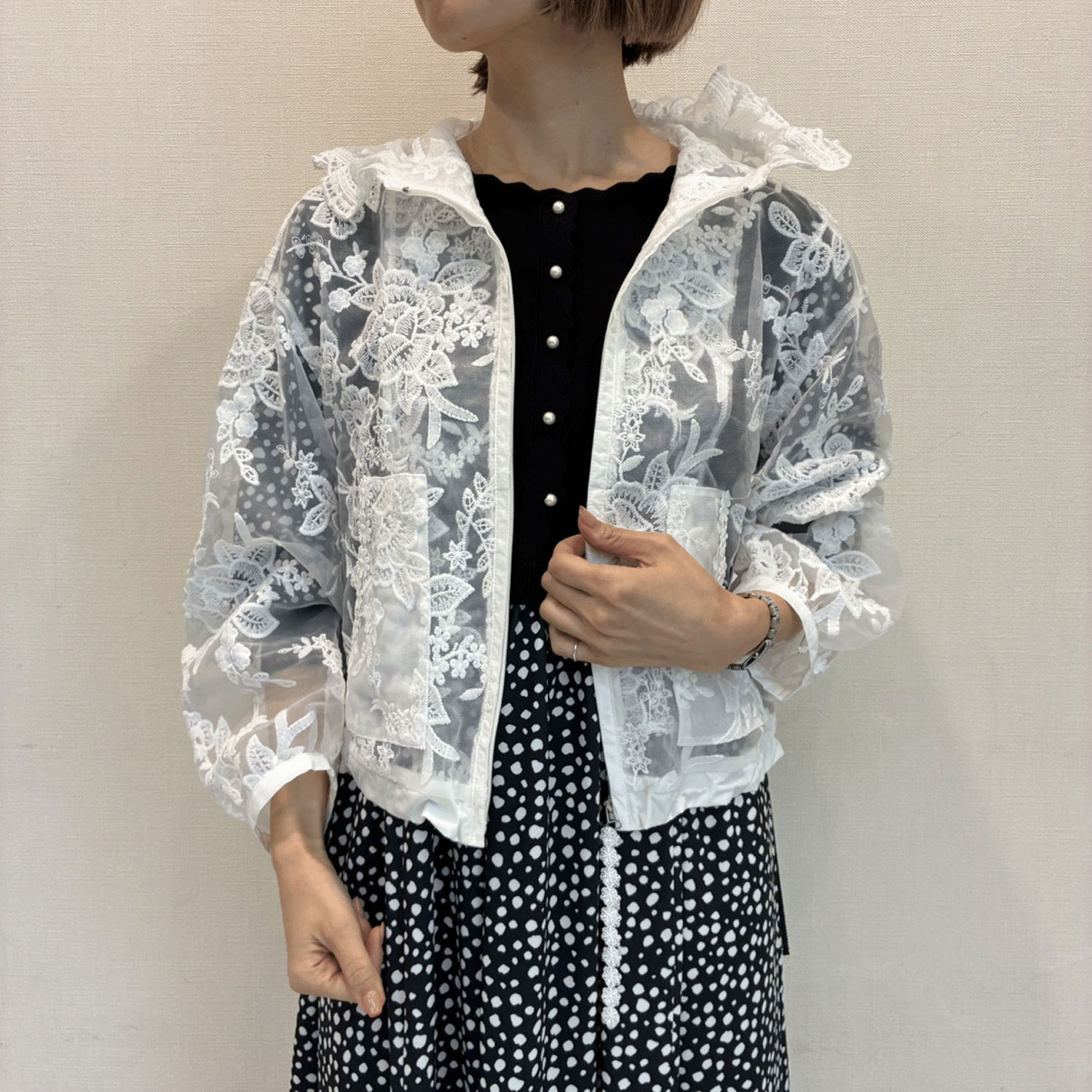 Super Beauty レース花モチーフ×刺しゅう入りジップアップジャケット - 画像1