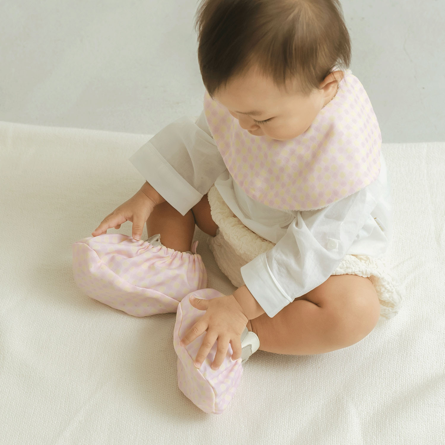 ギンガムチェックのシューズカバー ピンク - 画像6