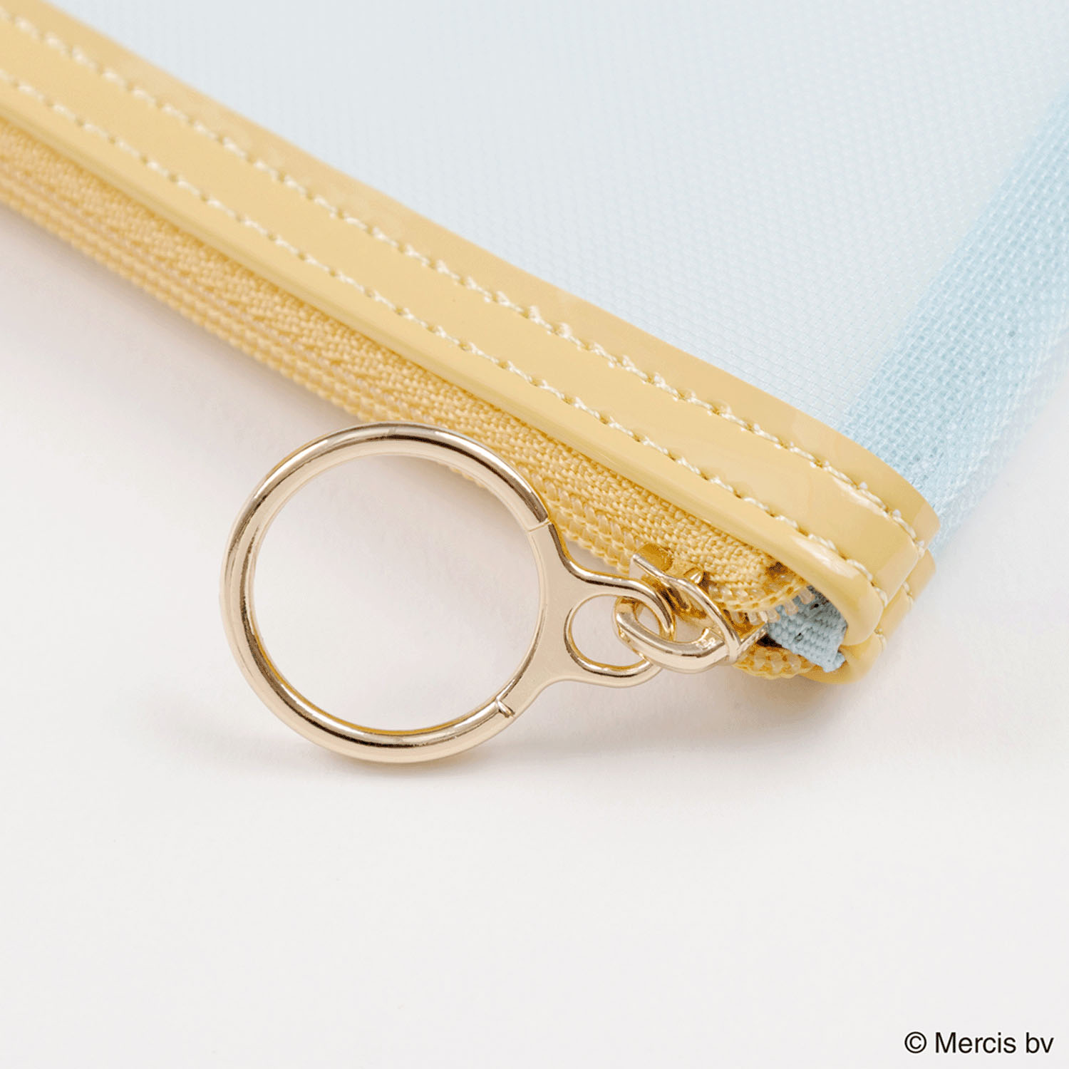 BRUNA BICOLOR MESH フラットポーチ ブルー - 画像4