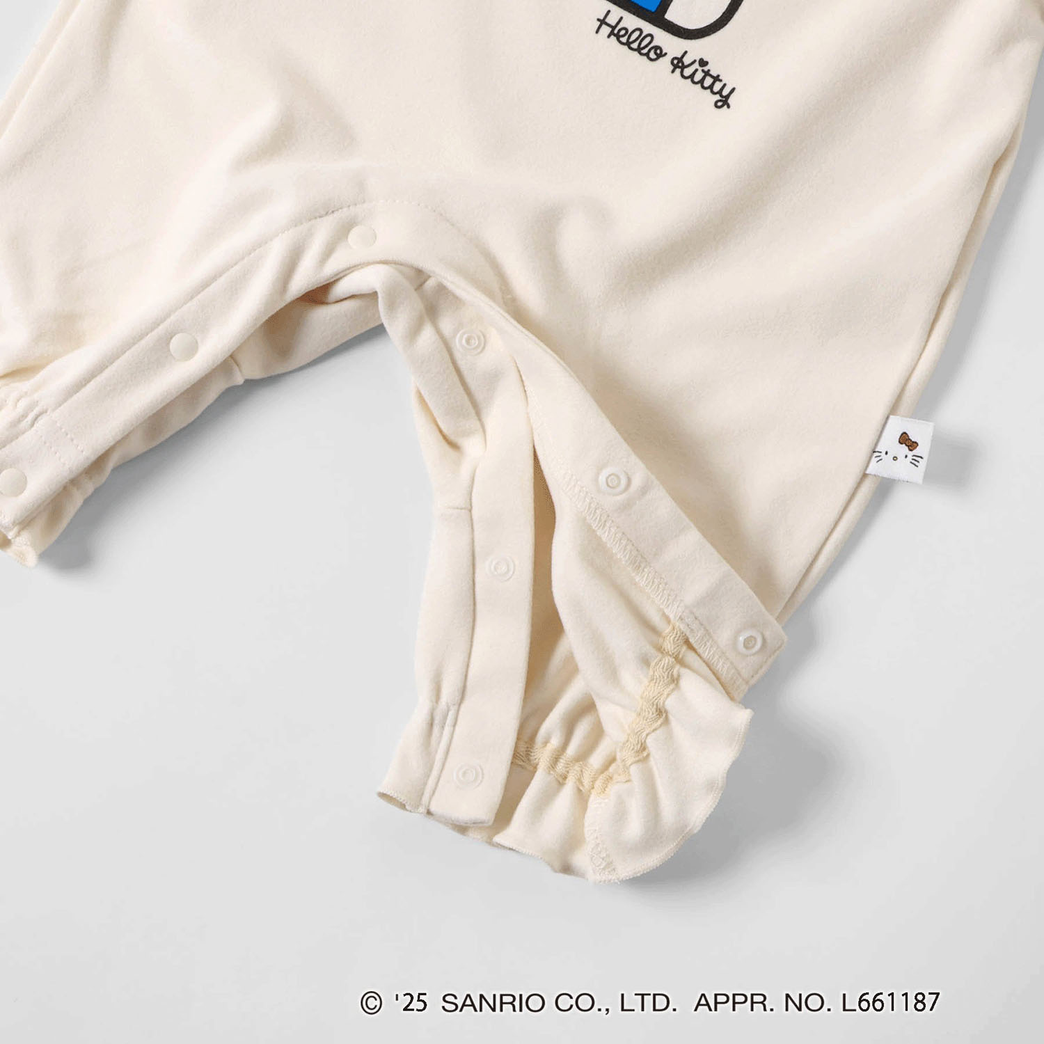 ハローキティ もちふわあったかカバーオール - 画像10