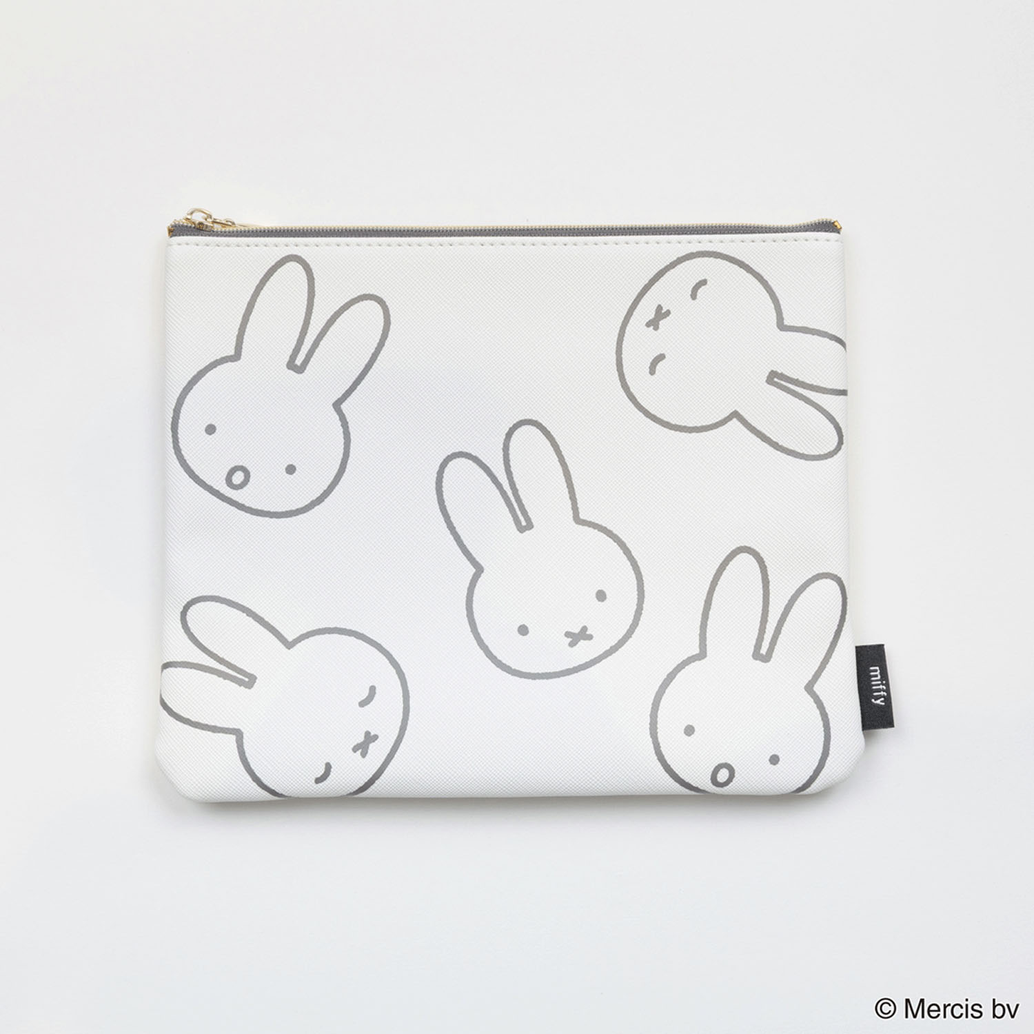 miffy LARGE MOTIF フラットポーチ アイボリー - 画像1