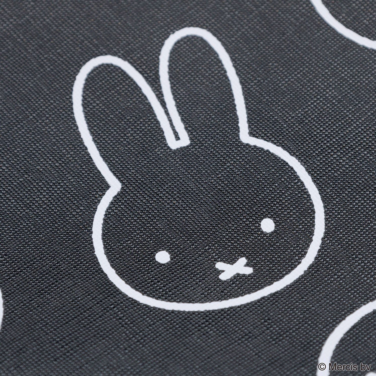 miffy LARGE MOTIF フラットポーチ ブラック - 画像3