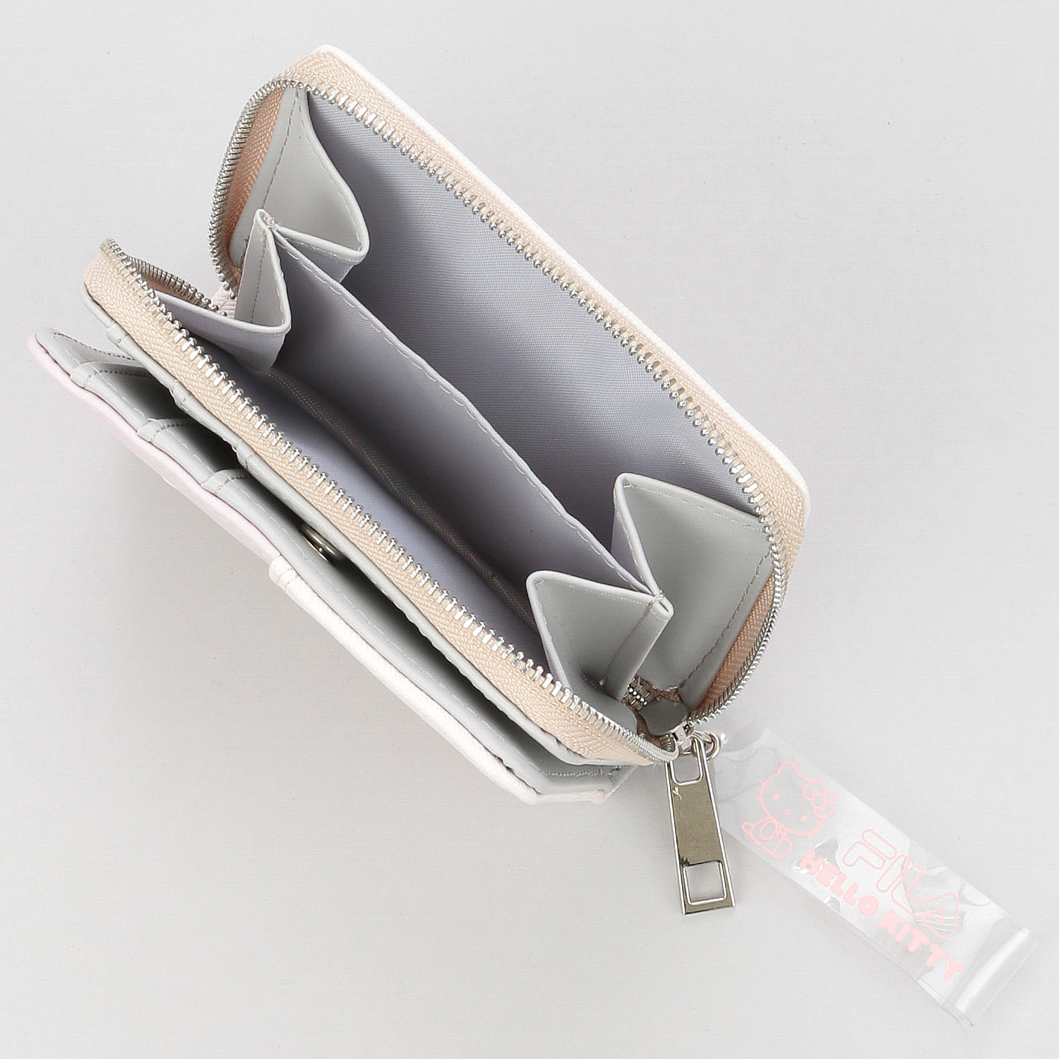 【ブラック欠品中】 FILA＆キティ2つ折財布 - 画像6