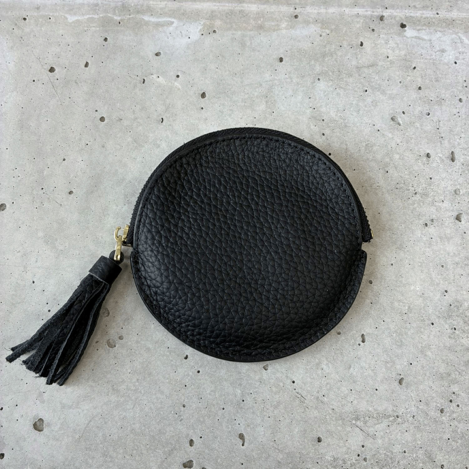 牛革丸型ウォレット - 画像1