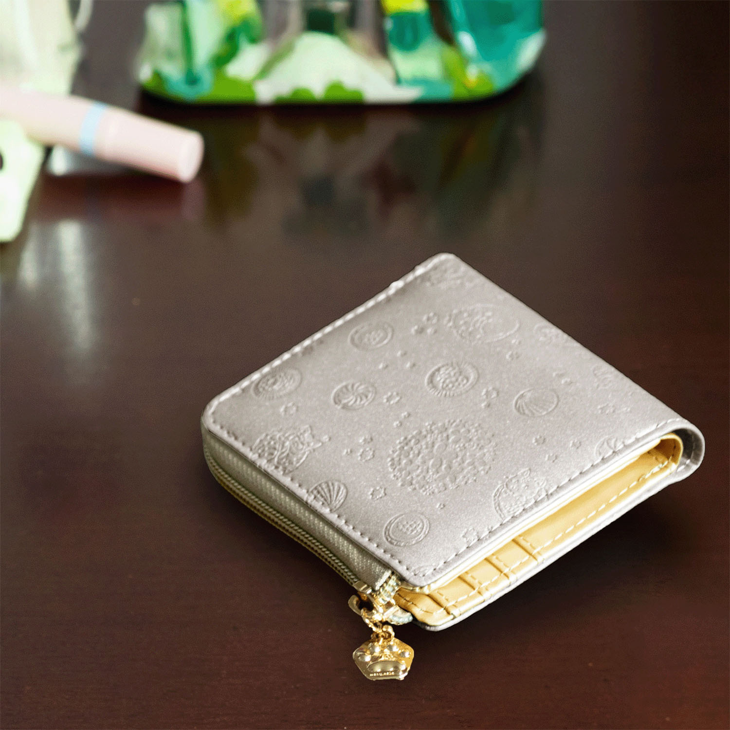 猫柄 内オープン小銭入れ付きL字ファスナーミニ財布 - 画像1