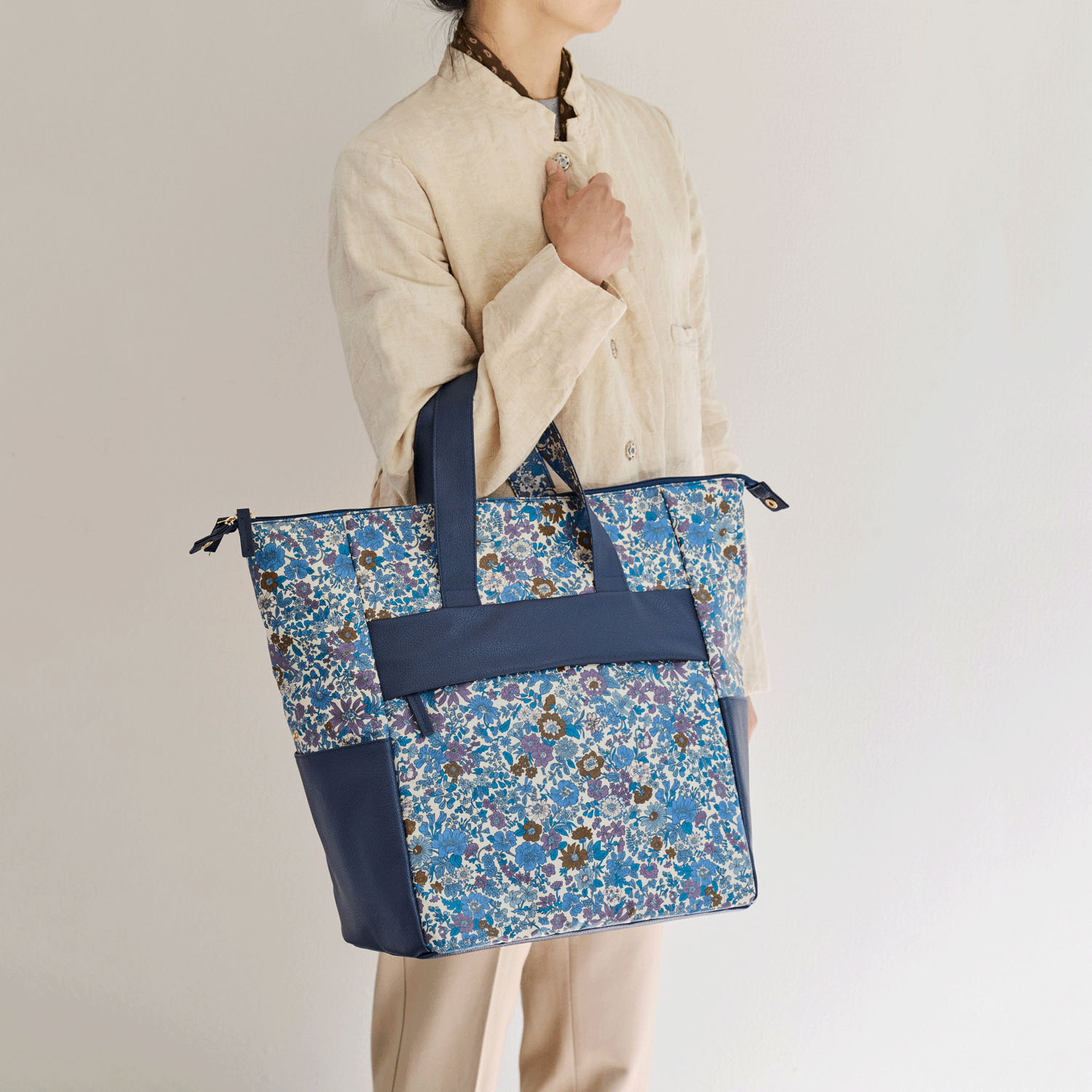 【リバティ・ファブリックス】 保冷・保温 4輪カート ポーチ付き - 画像13