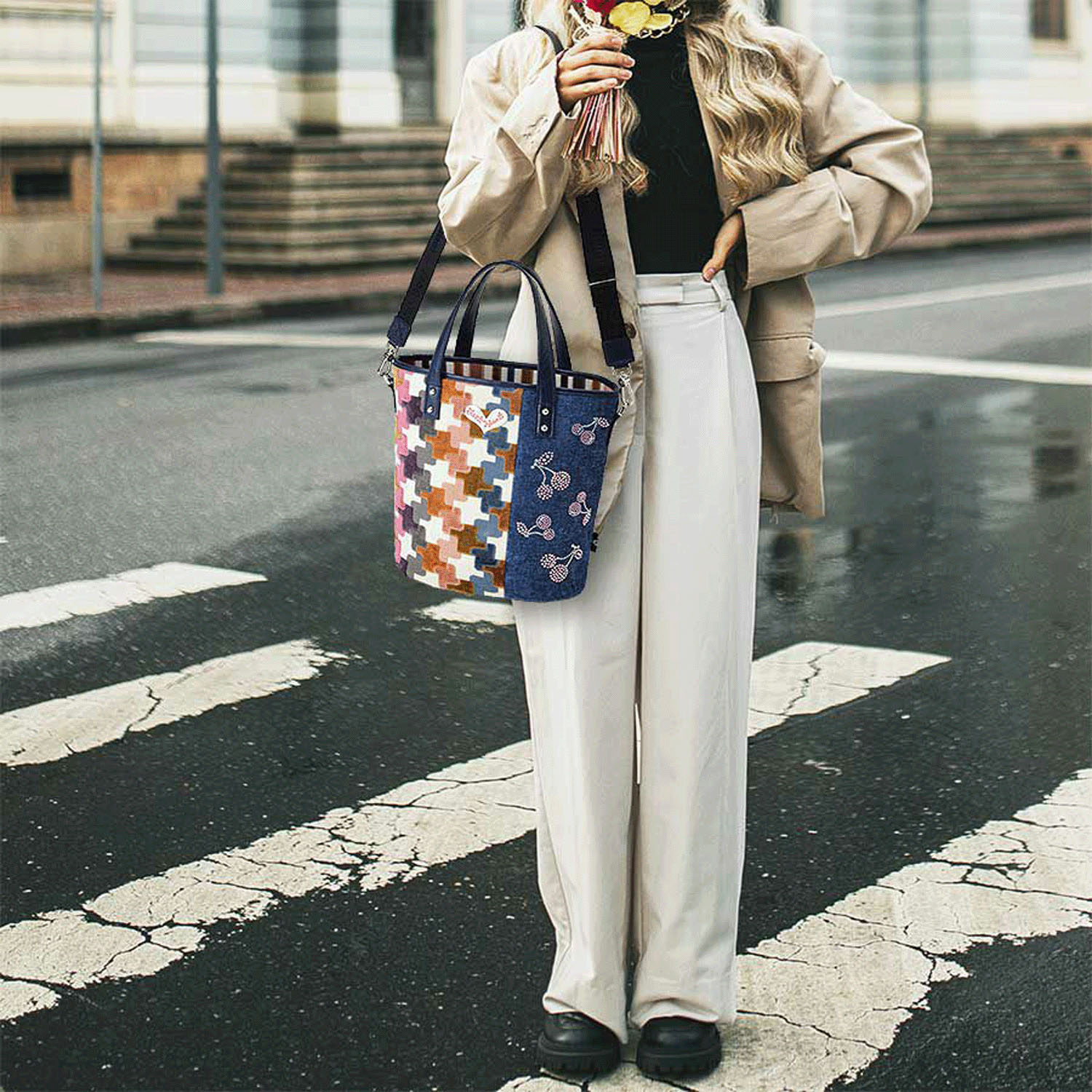 Think Bee！ボビービートートバッグ - 画像1