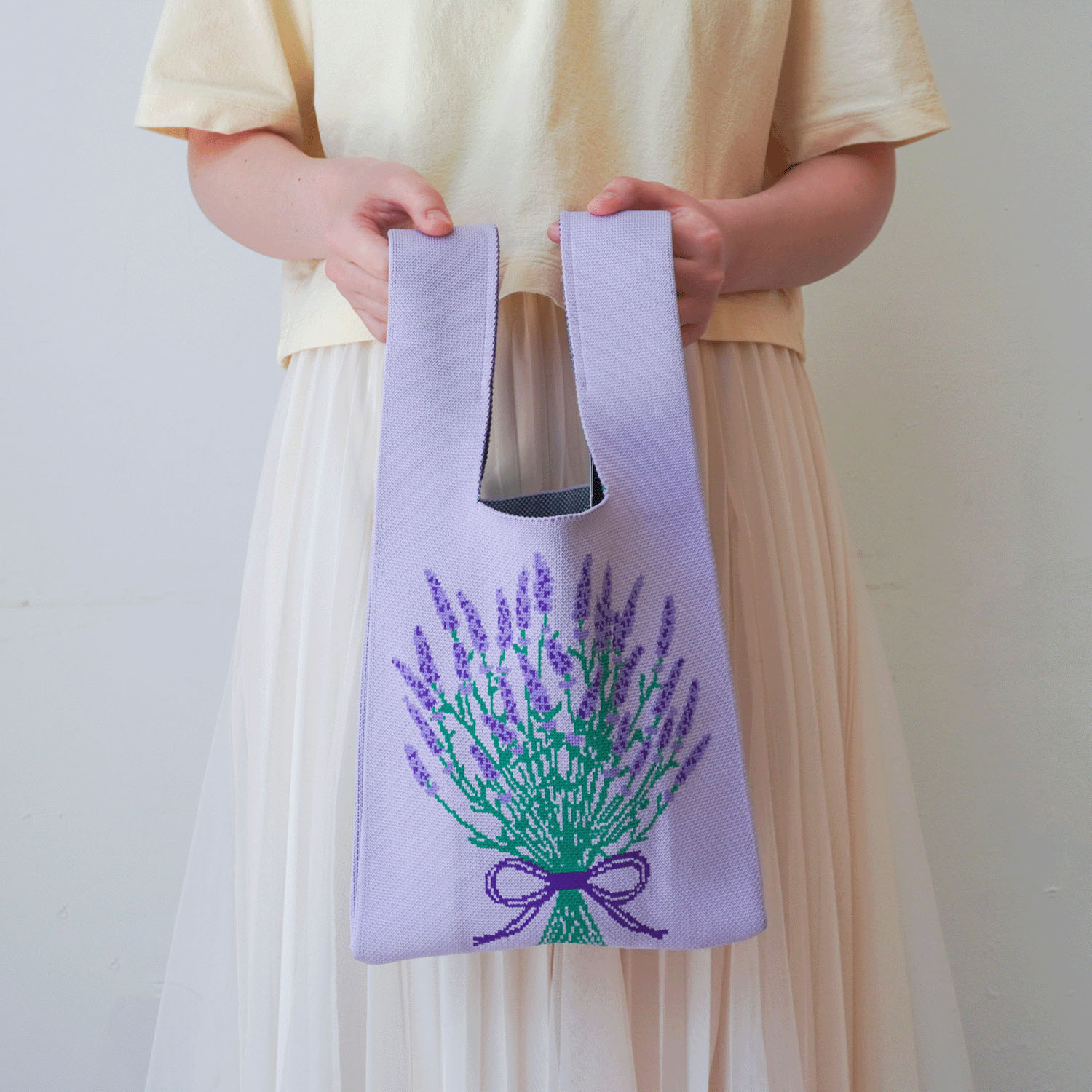 【エトワール別注柄】ラベンダー柄ニットバッグ