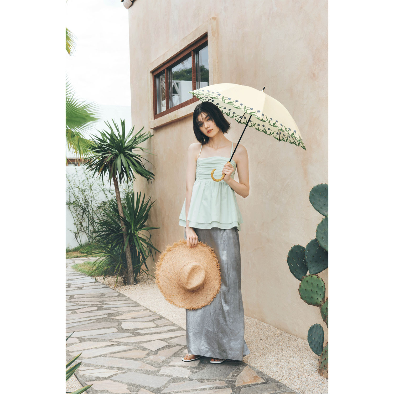 【because】 晴雨兼用 チューリップ刺繍長傘