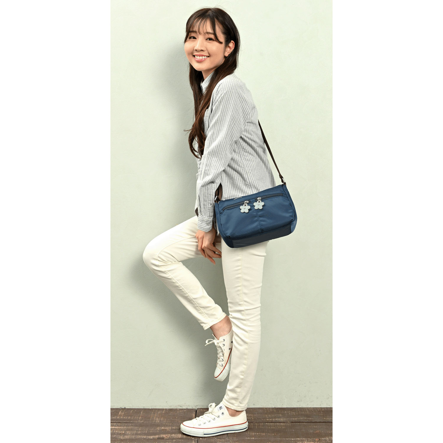 BORSETTIAMO 撥水ナイロン横型ショルダーバッグ