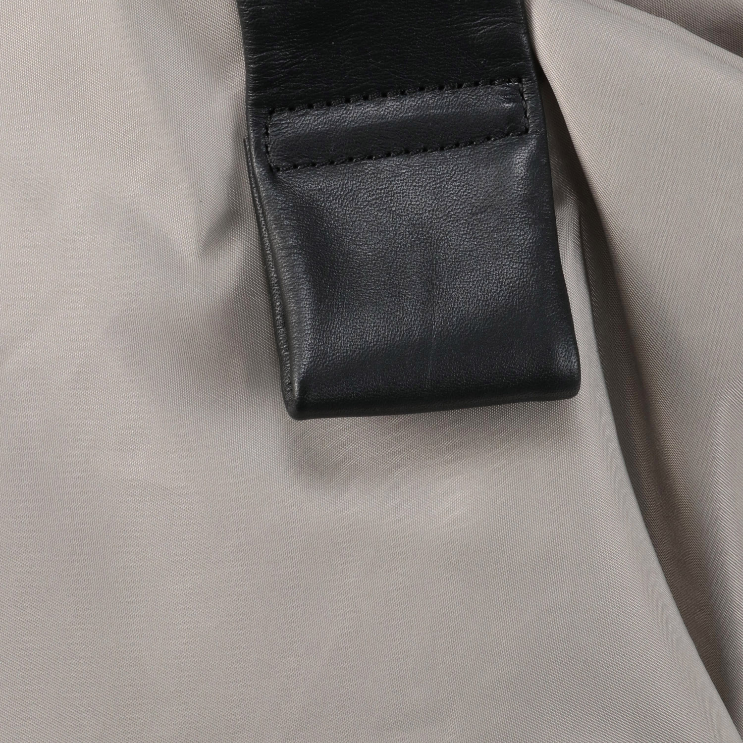 ReVA リサイクルナイロン×牛革トートバッグ - 画像5