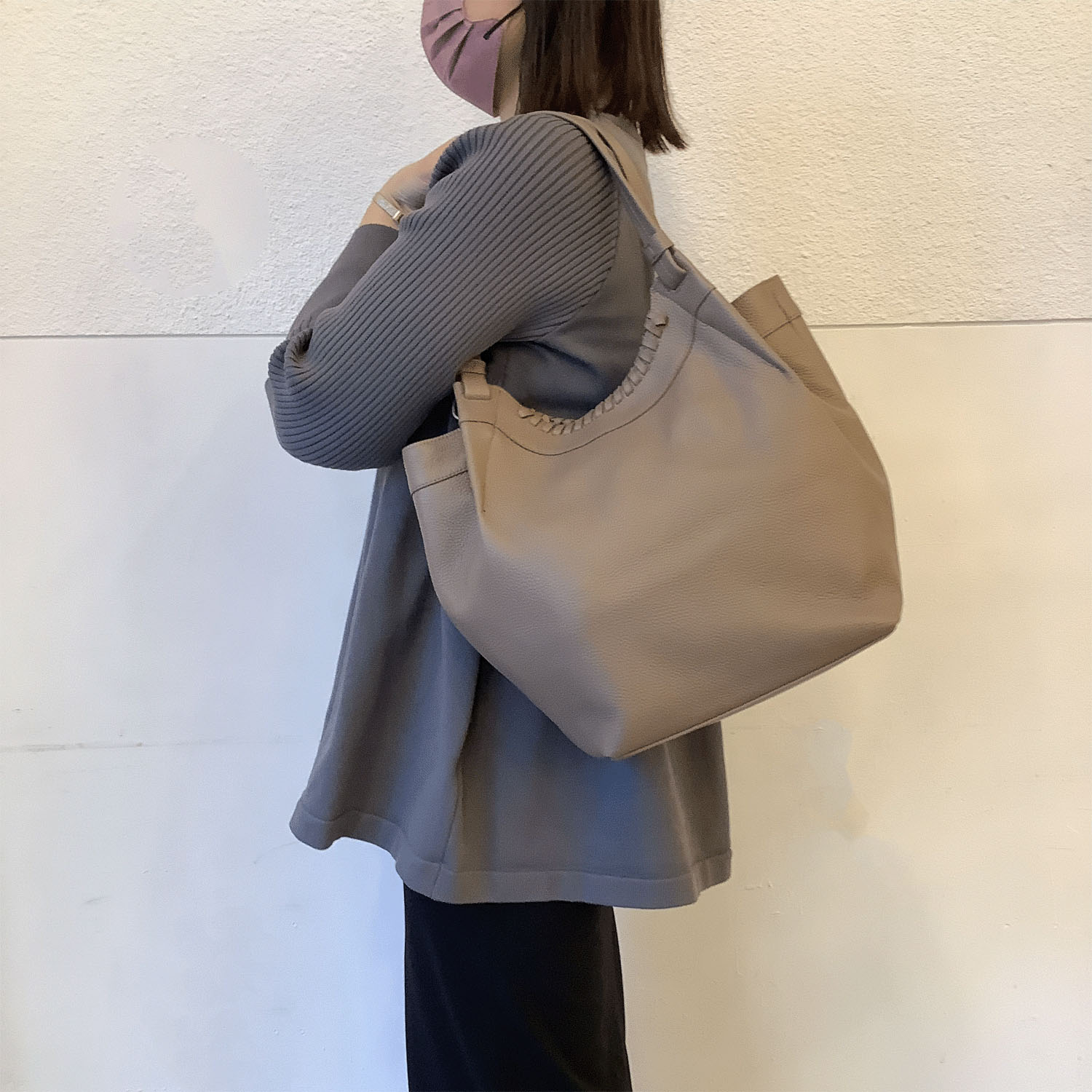 BEAURE オーバーロックバルーントートバッグ