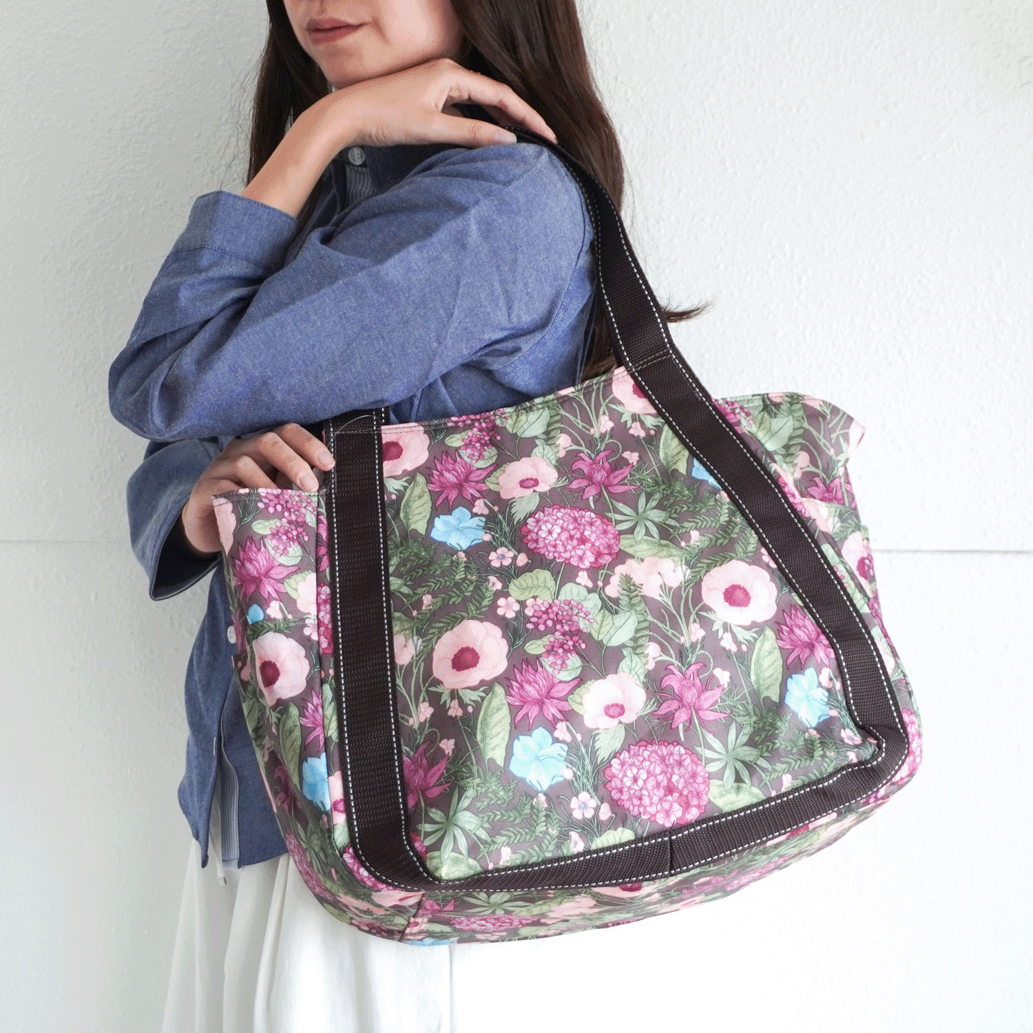 【エトワール先行販売】保冷ボタニカル柄バッグ バル－ン大 - 画像1