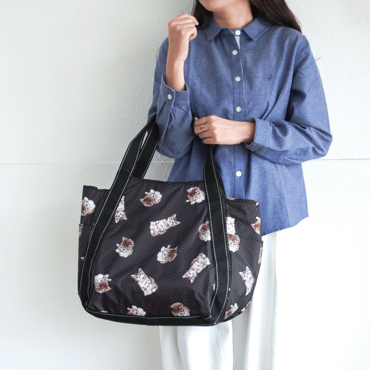 【エトワール先行販売】保冷ドット猫柄バッグ バル－ン大 - 画像1