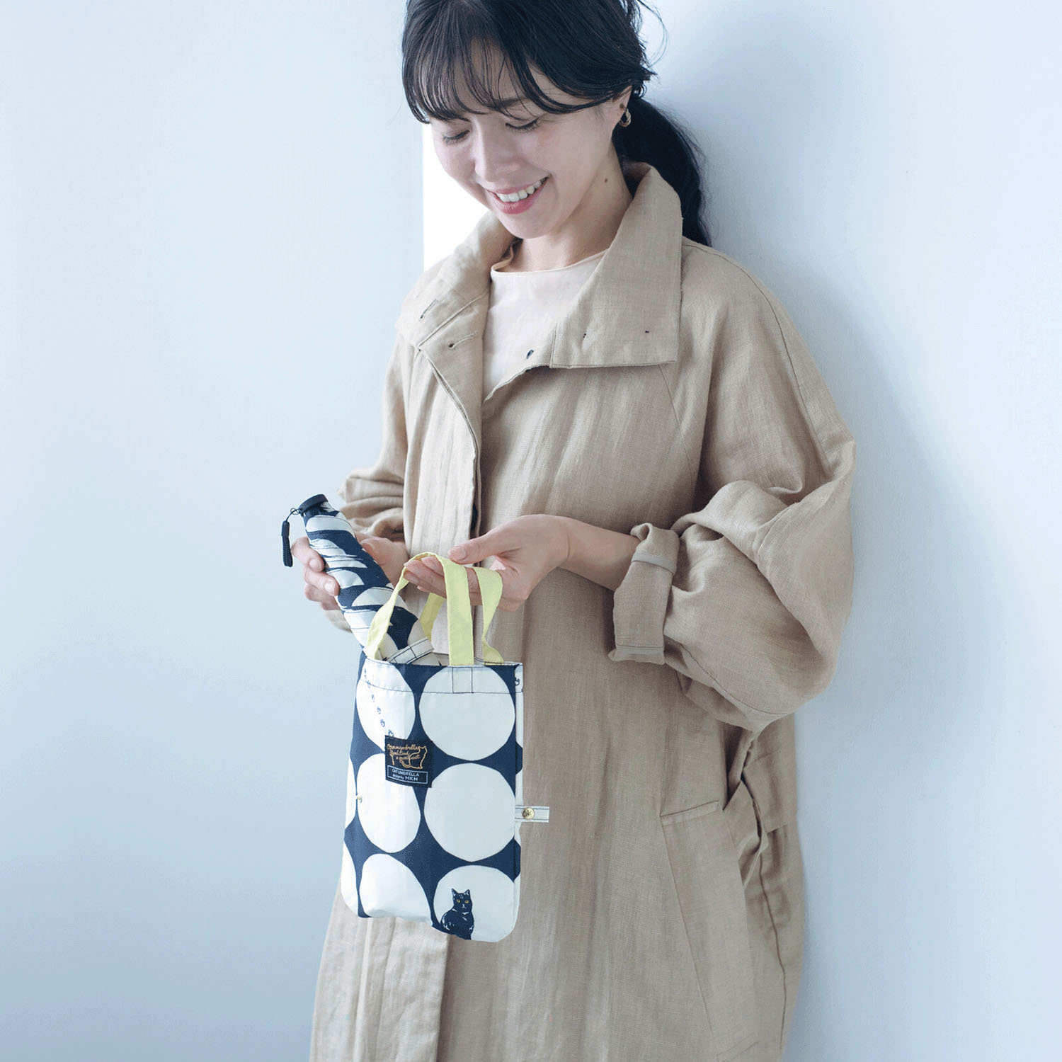 大きい水玉と猫 軽量ミニ傘 - 画像5