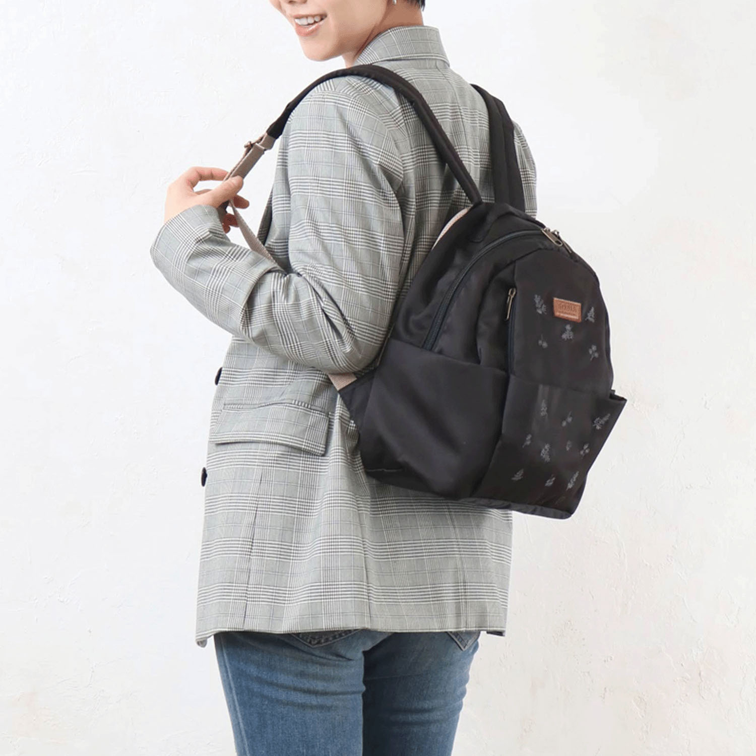 撥水フルール刺繍リュックサック - 画像4