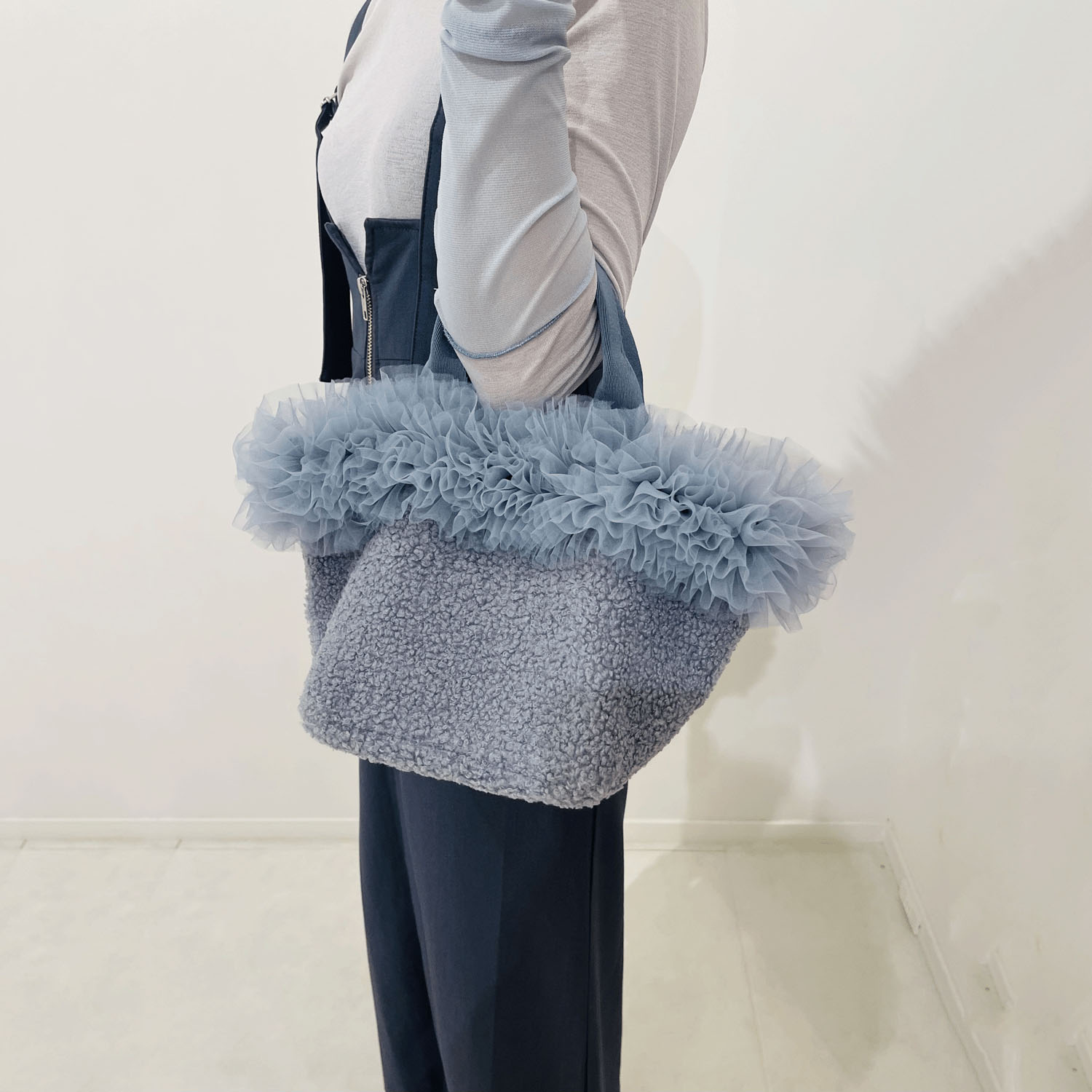 チュール×ボアハンドバッグ - 画像1