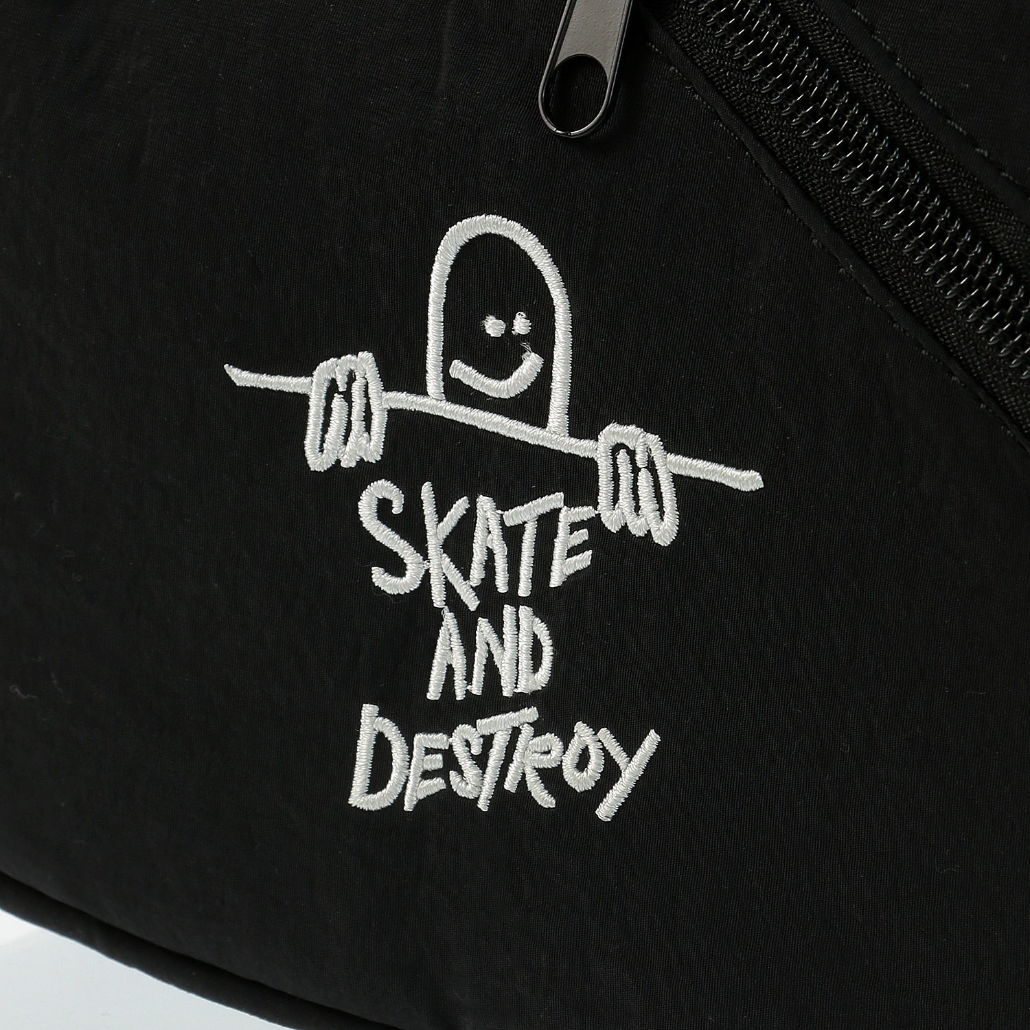 THRASHER シワナイロン三日月型ショルダーバッグ - 画像4