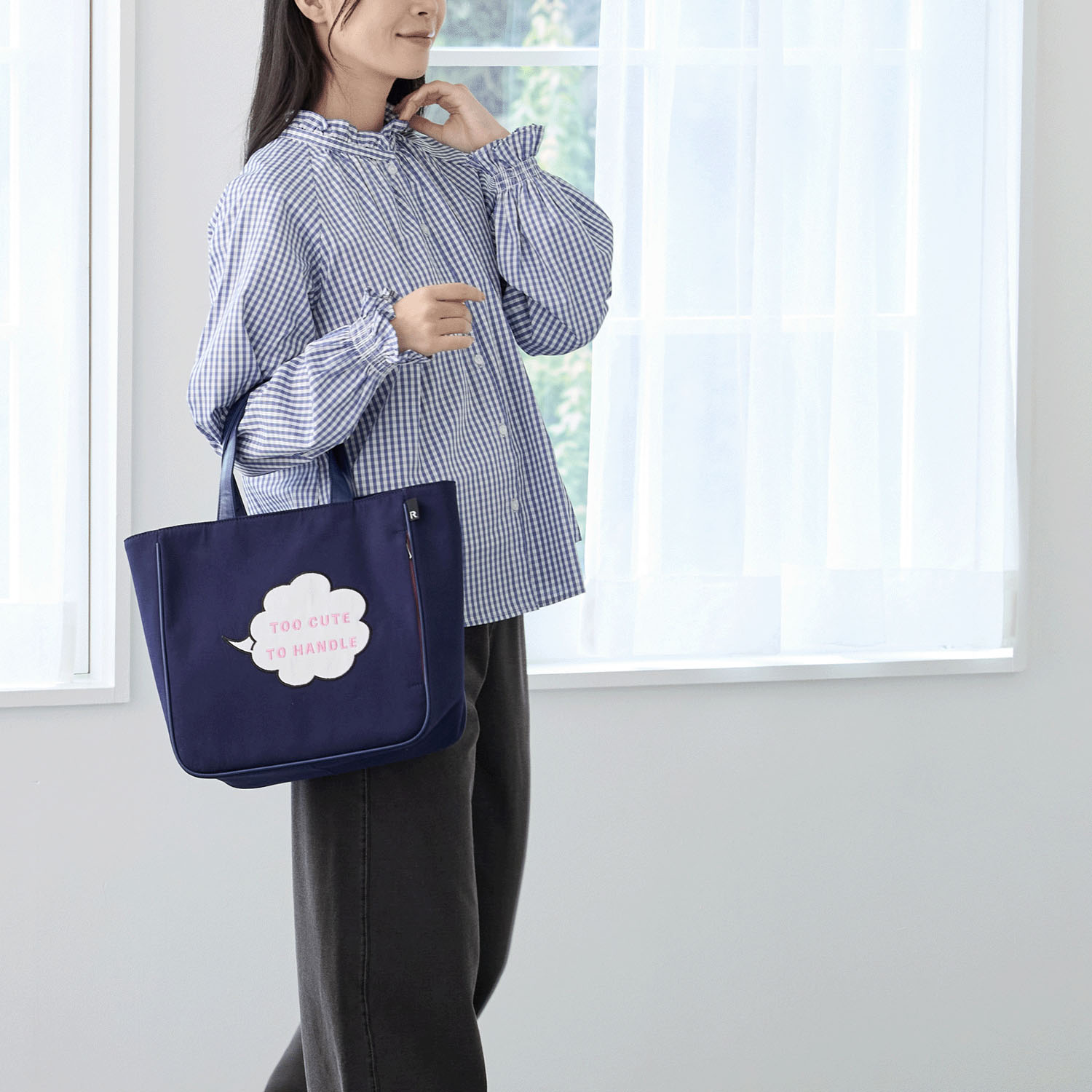 ルートート 吹き出し刺繍トートバッグ