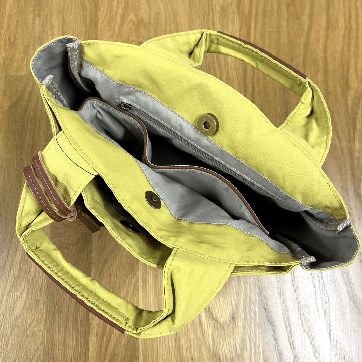 【12－00、52－00 在庫ある分で終了】toleur ドット刺繍バルーントートバッグ - 画像6