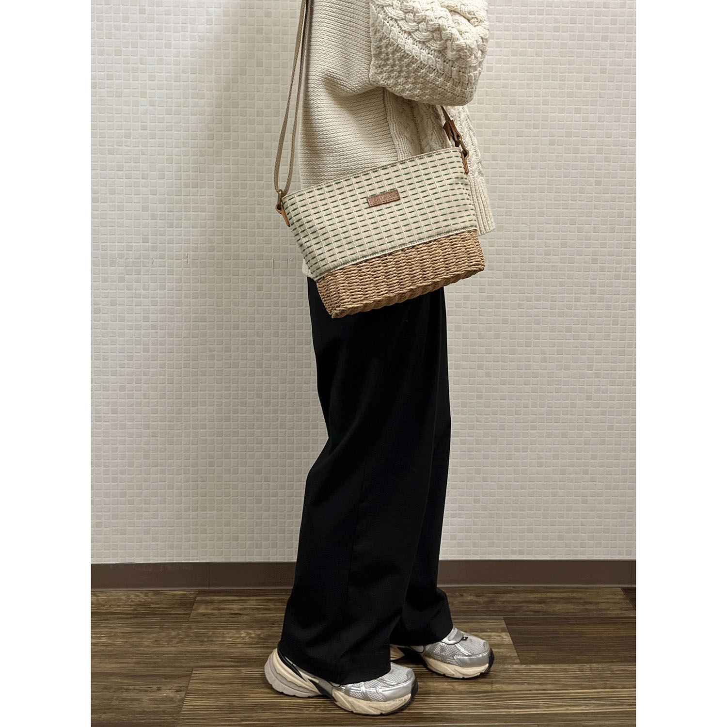 toleur ペーパー編みショルダーバッグ - 画像1