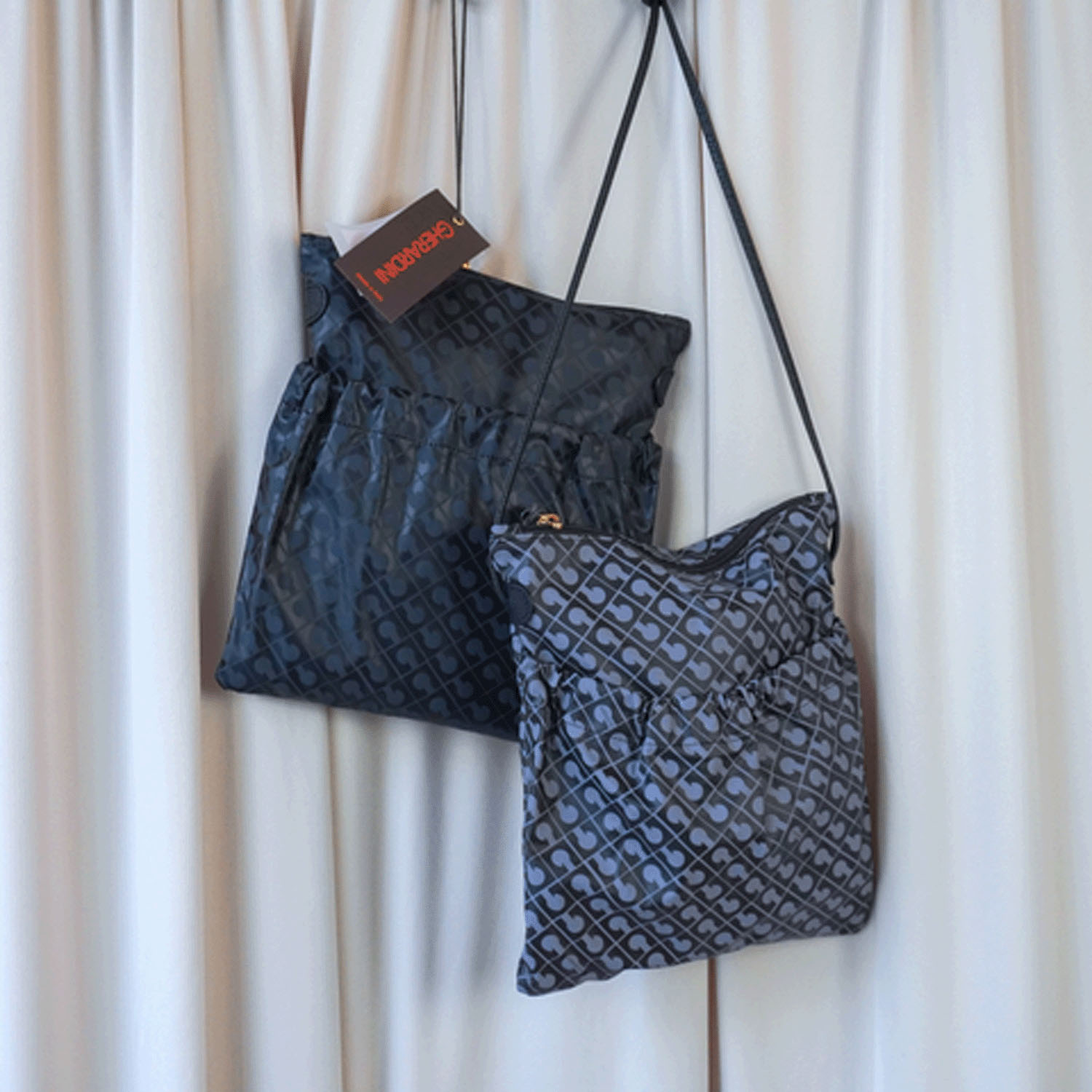 GHERARDINI  SOFTY薄マチショルダーバッグ - 画像2