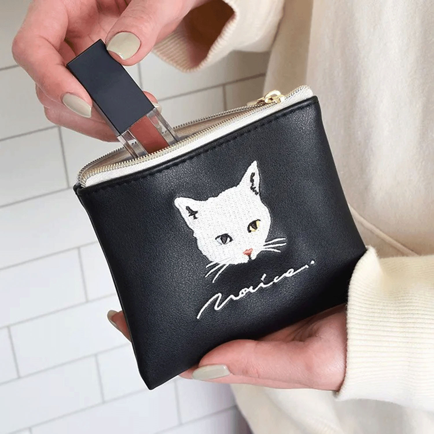 モノクロ猫ミニフラットポーチ - 画像1