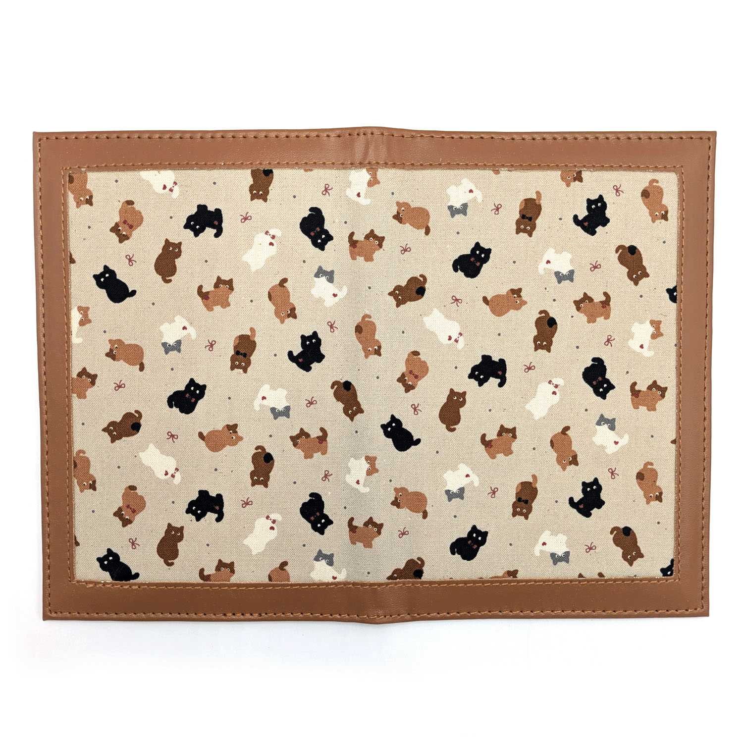 ネコいっぱい柄保険証・お薬手帳ケース - 画像3