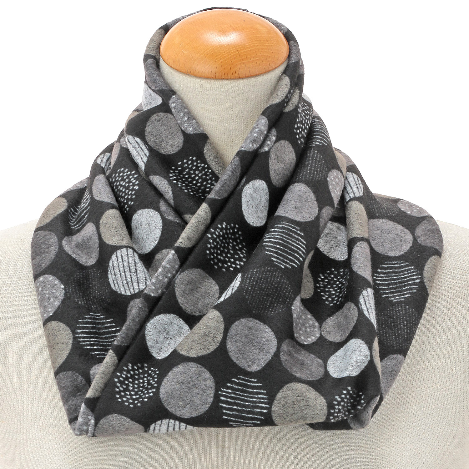モノトーンドット柄スヌード - 画像4