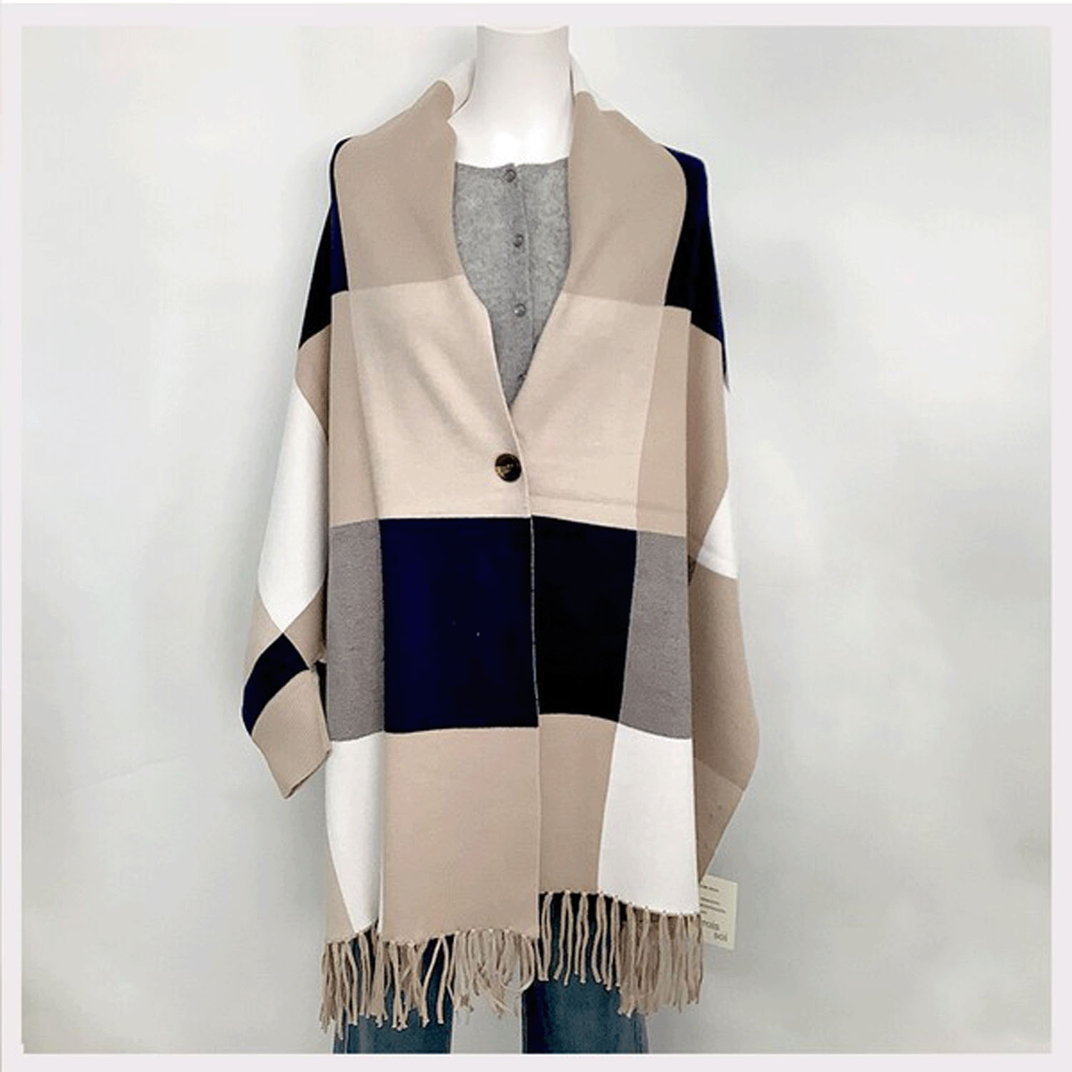 チェック柄ケープカーディガン - 画像1