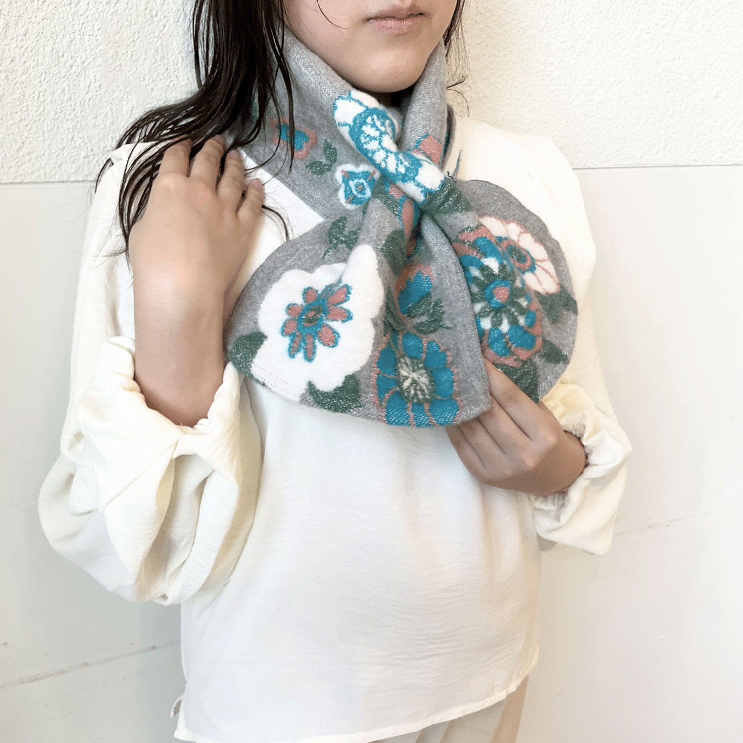 ラシクモア チロリアンクロスマフラー - 画像1