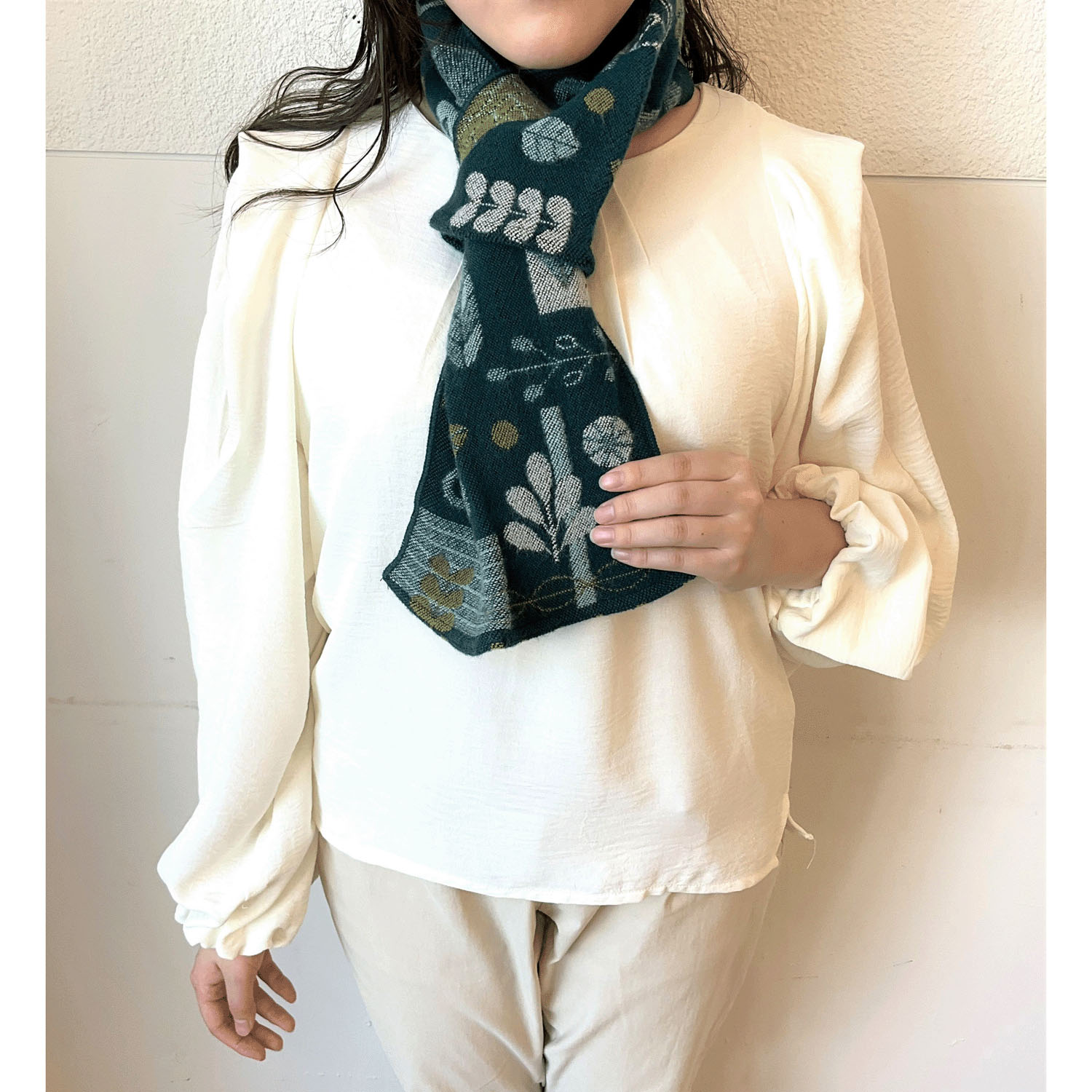 ラシクモア リーフプチマフラー - 画像5