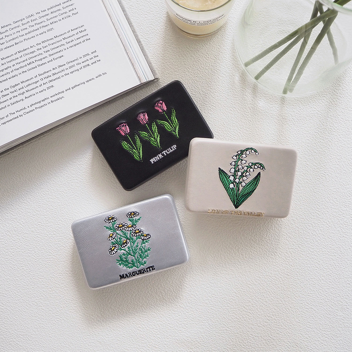 キャリング刺繍コンパクトミラーケース - 画像1