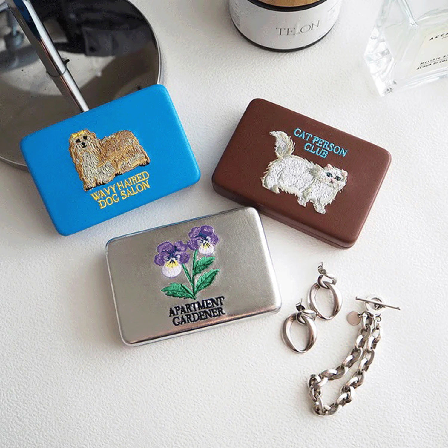 【予約入荷分で終了】FTキャリングシシュウコンパクトケース - 画像1