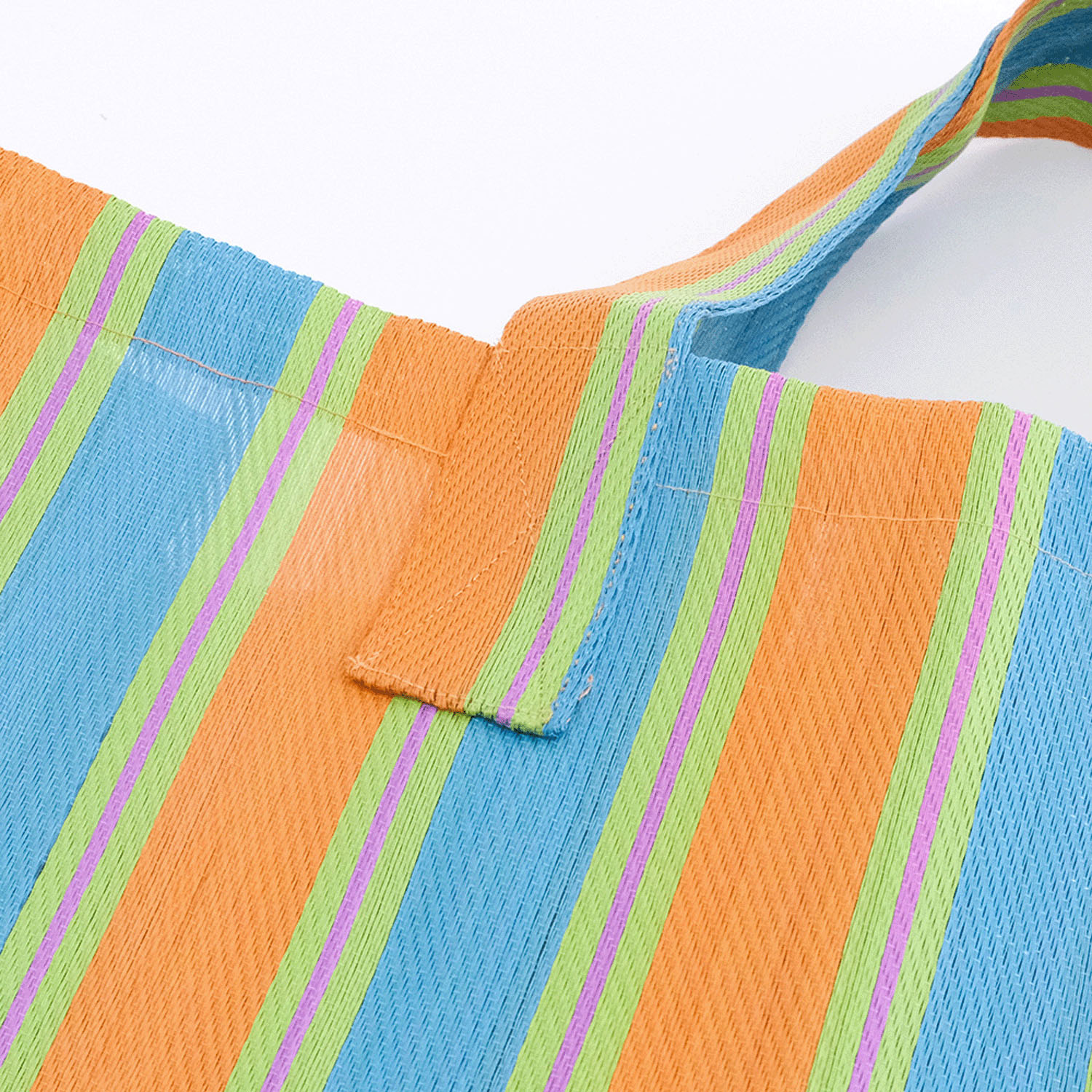 アウトドアシーンにもおすすめ サニーストライプのトートバッグS - 画像6