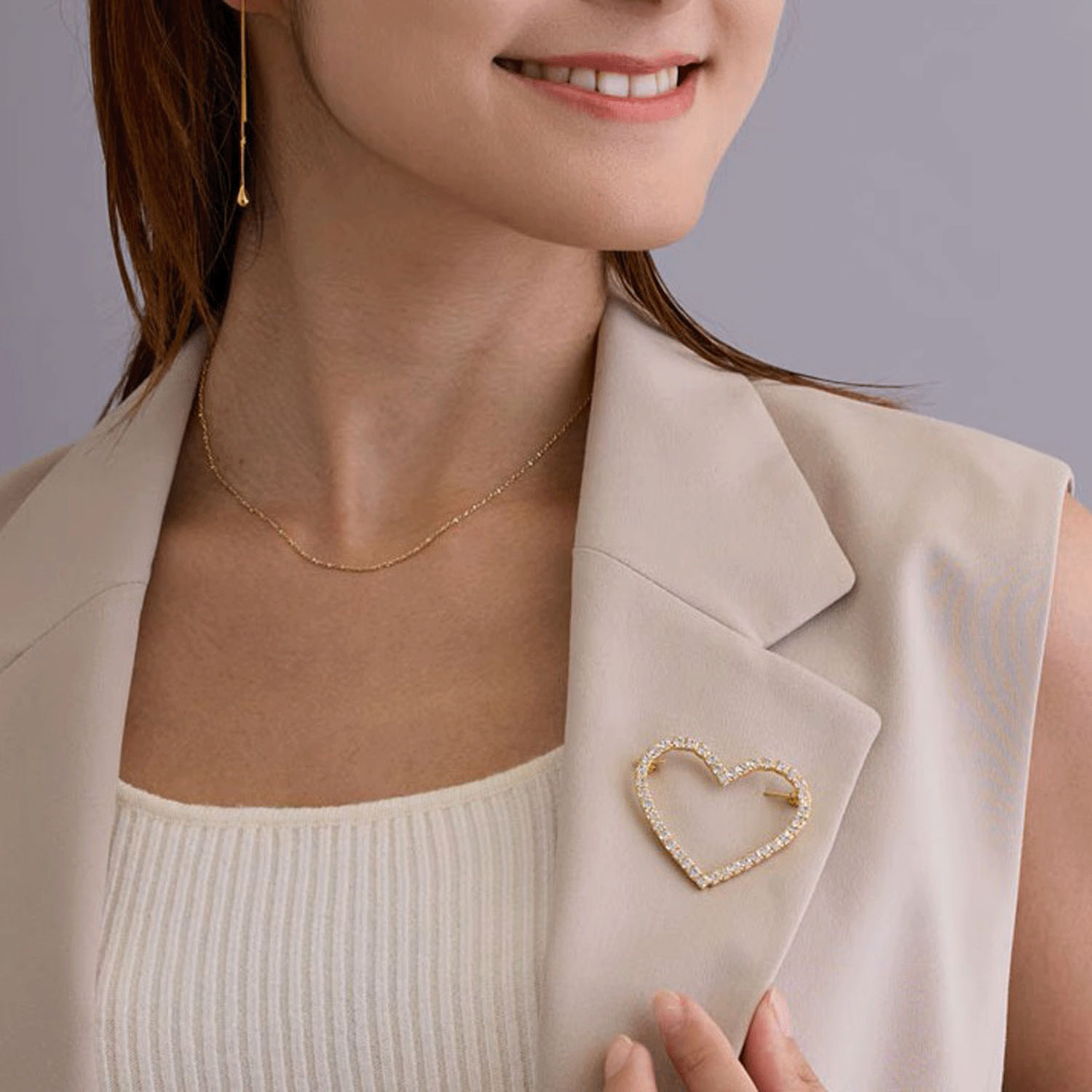 日本製 ビジューオープンハートブローチ - 画像2