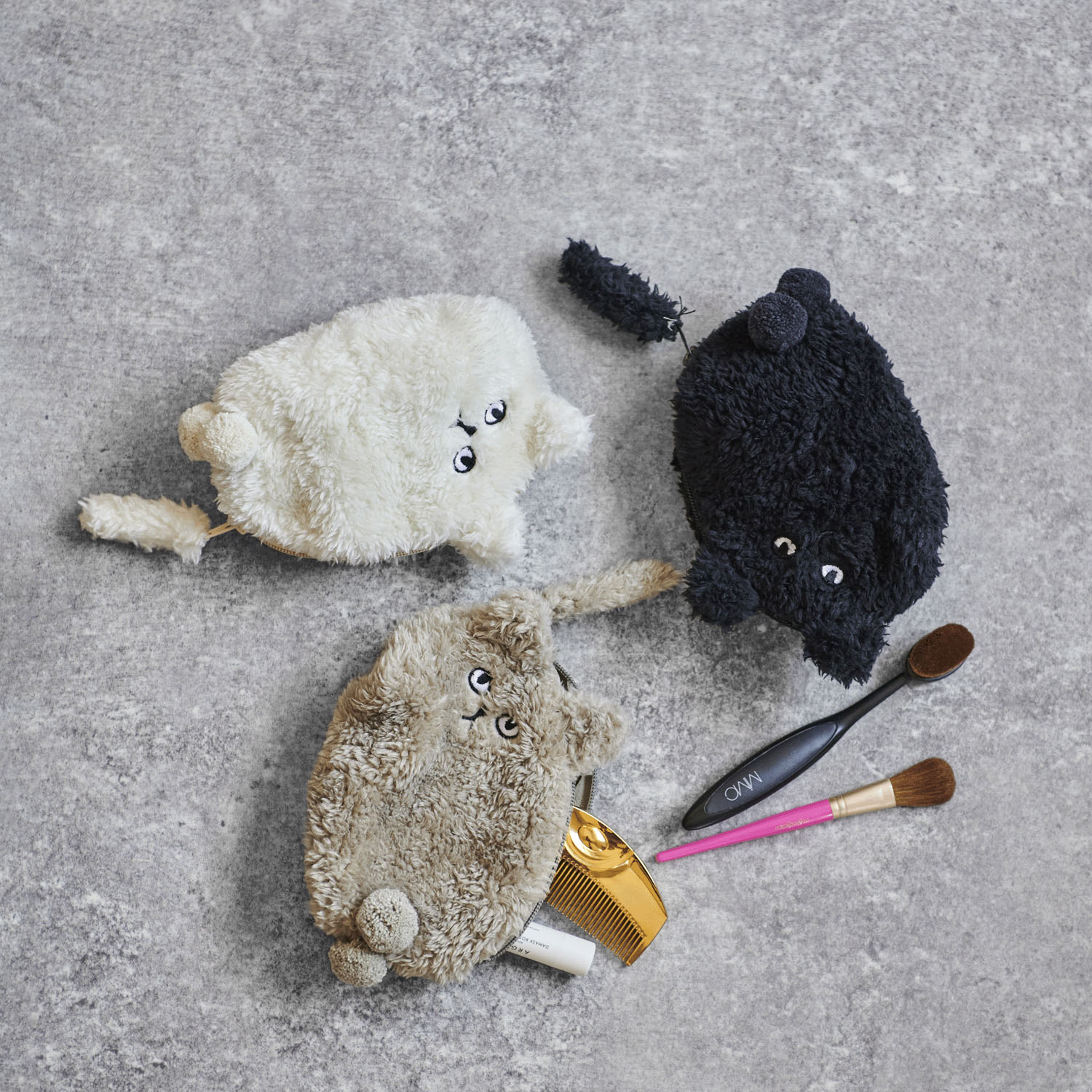 ニャンタマボアポーチ ブラック - 画像2