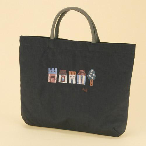 ATSUKO MATANO 刺繍バッグ ハウス ブラック - 画像1