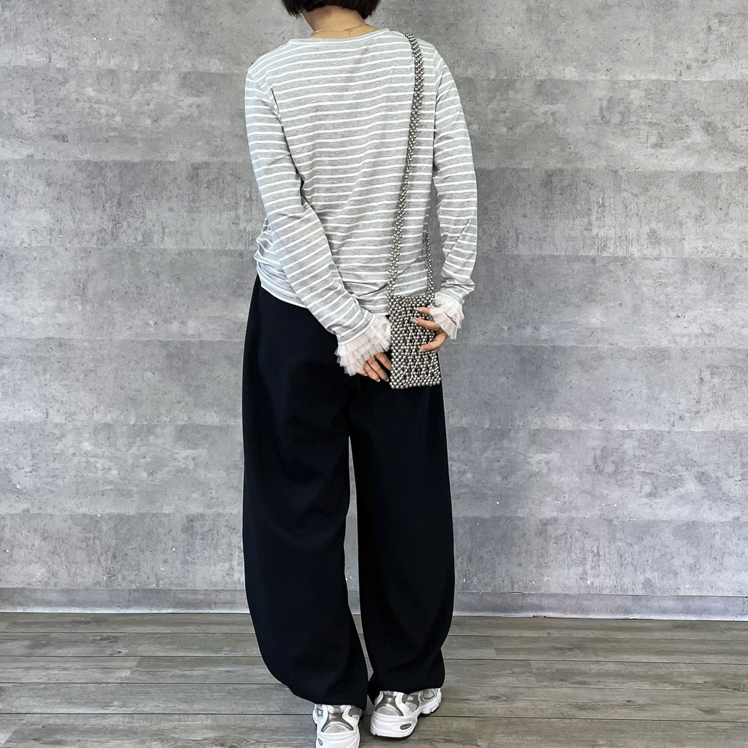 Anna Kerry フリルカフトップス - 画像3