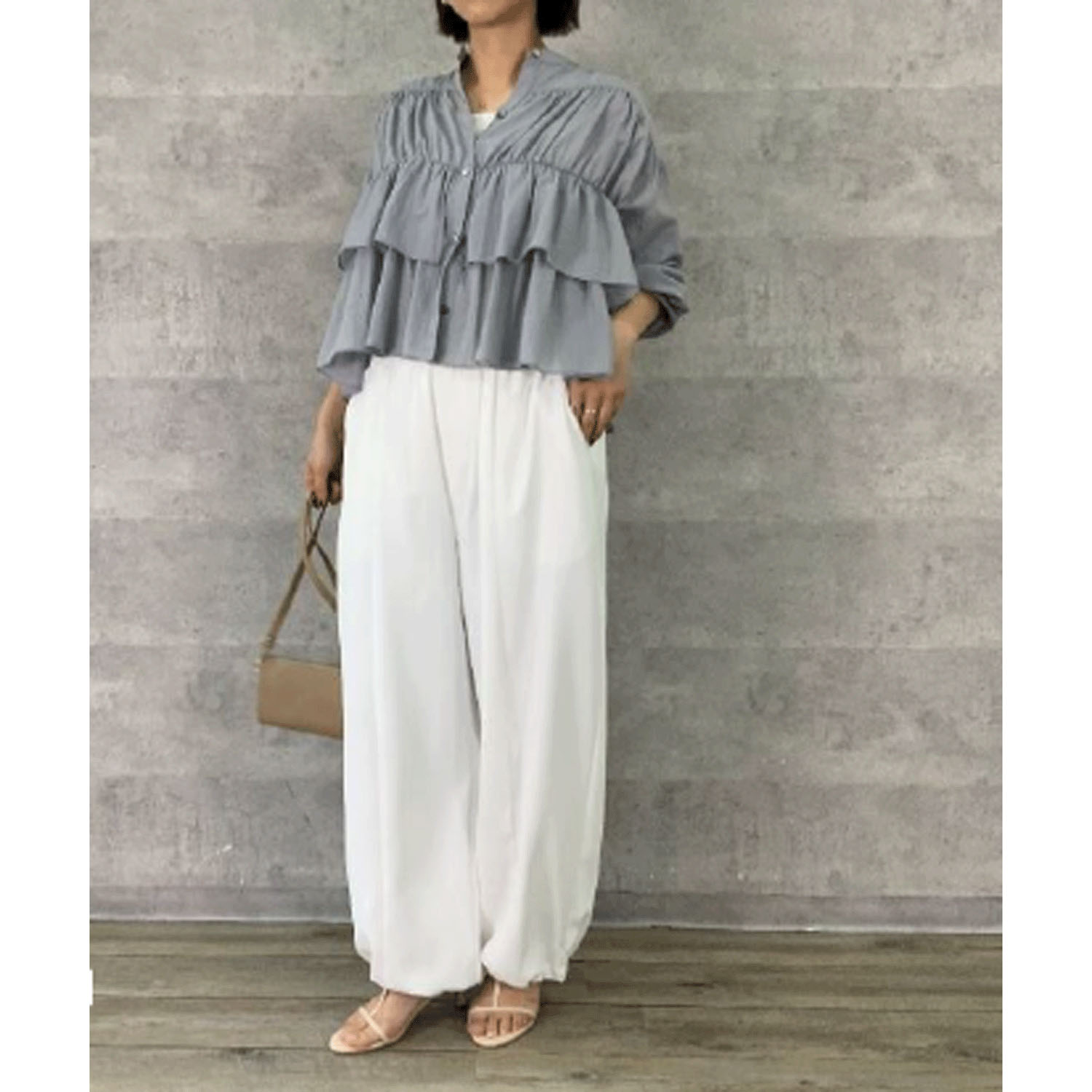 Anna Kerry フリルブラウス