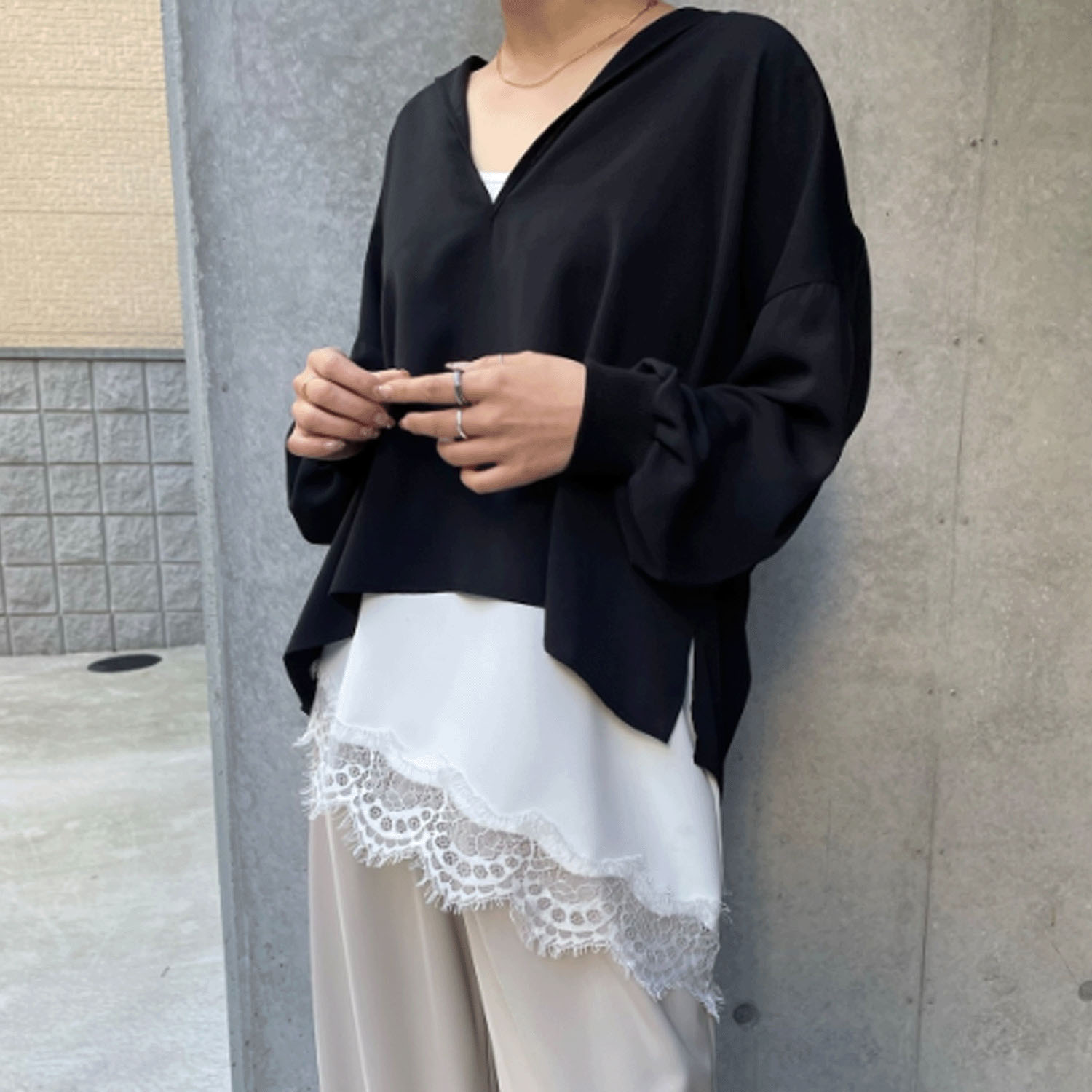 Anna Kerry レースヘムアシンメトリーキャミソール - 画像1