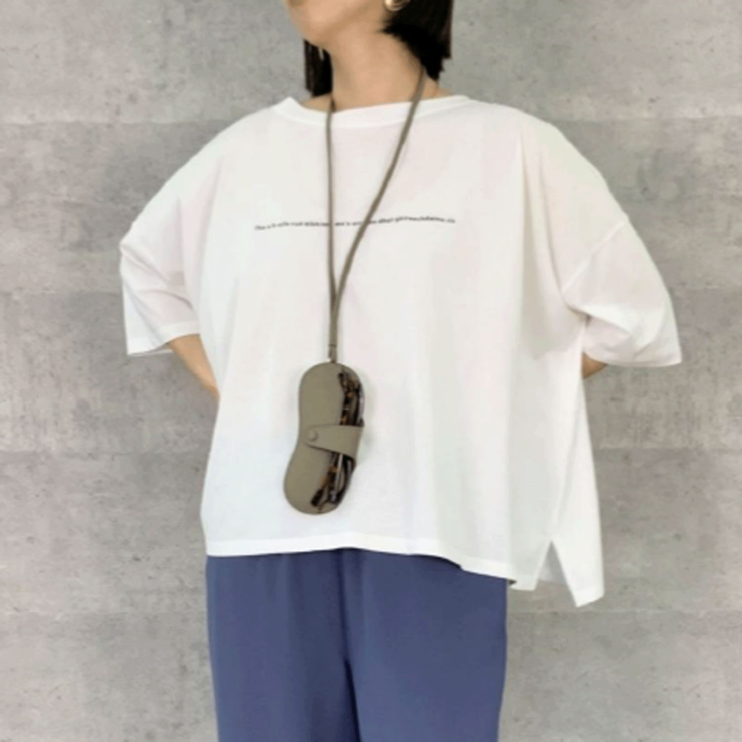 Anna Kerry ロゴTシャツ - 画像1